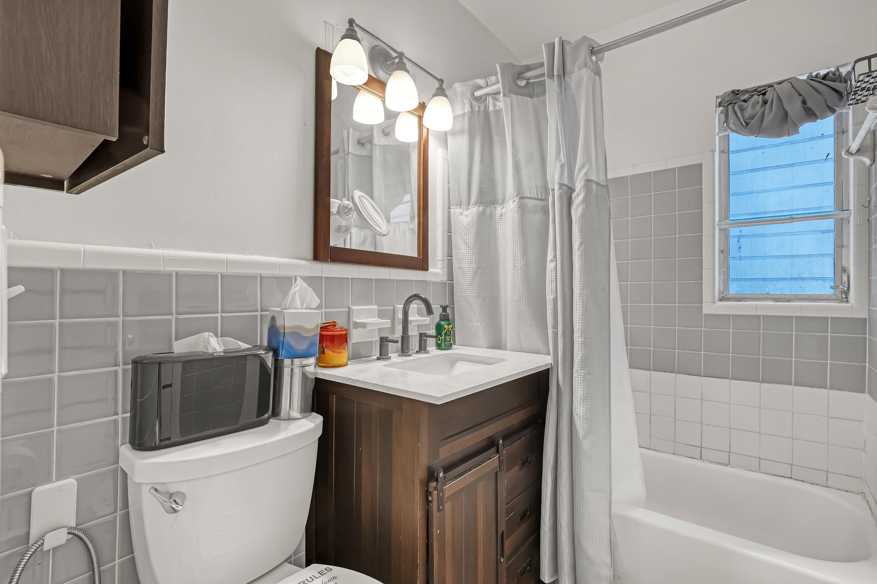 937 W DUVAL, Lantana FL 33462