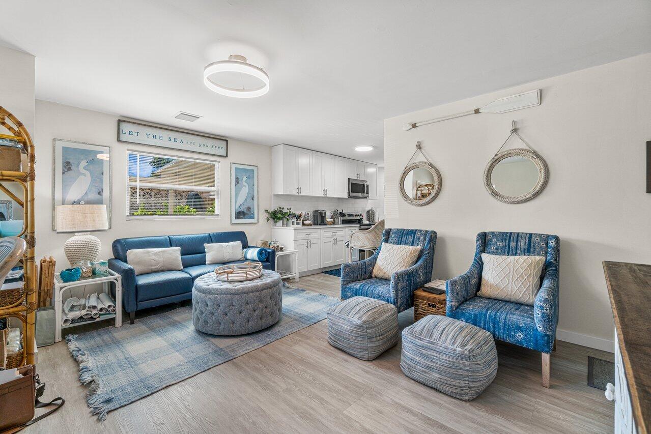 124 MAYFIELD #W, Lantana FL 33462