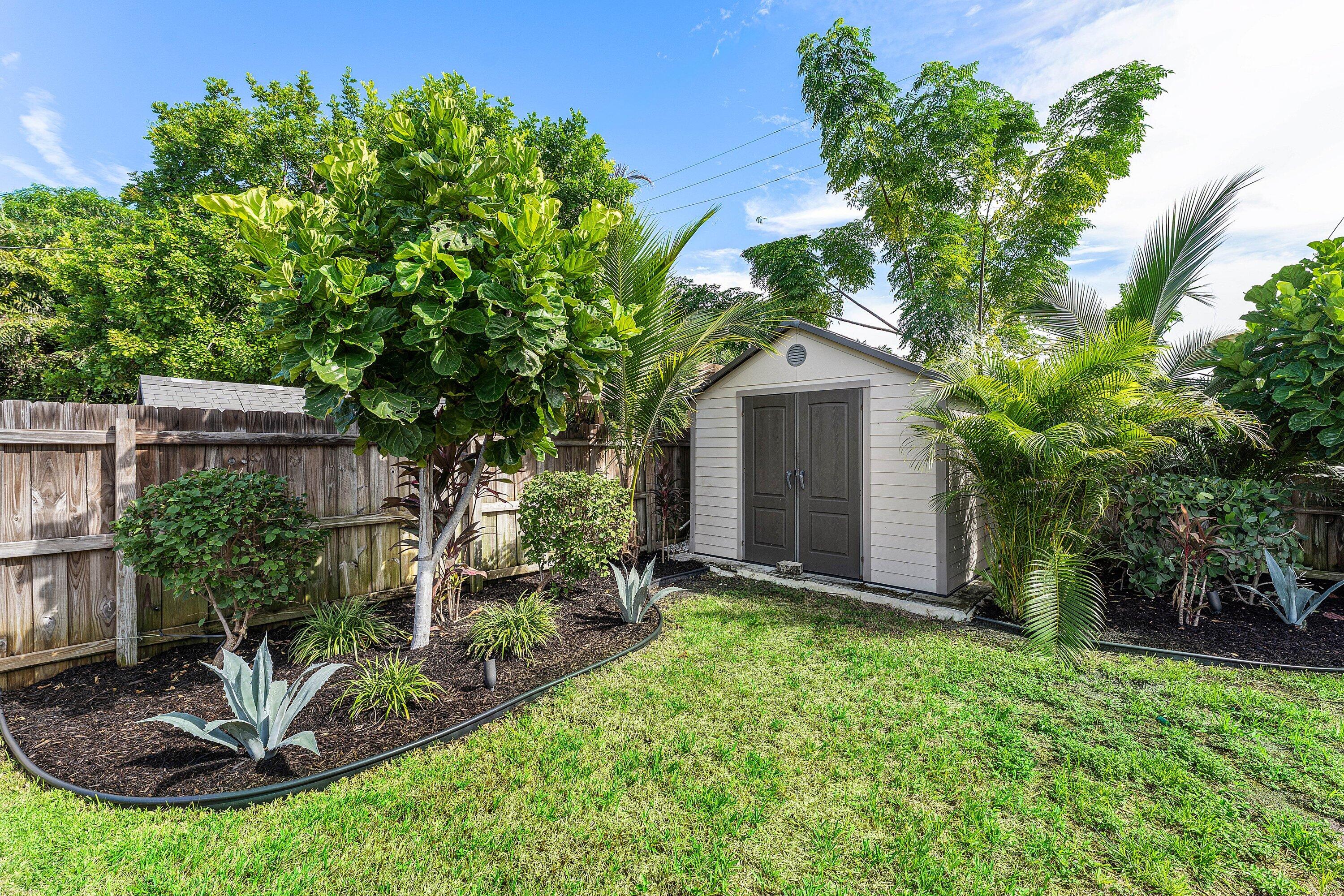 124 MAYFIELD #W, Lantana FL 33462