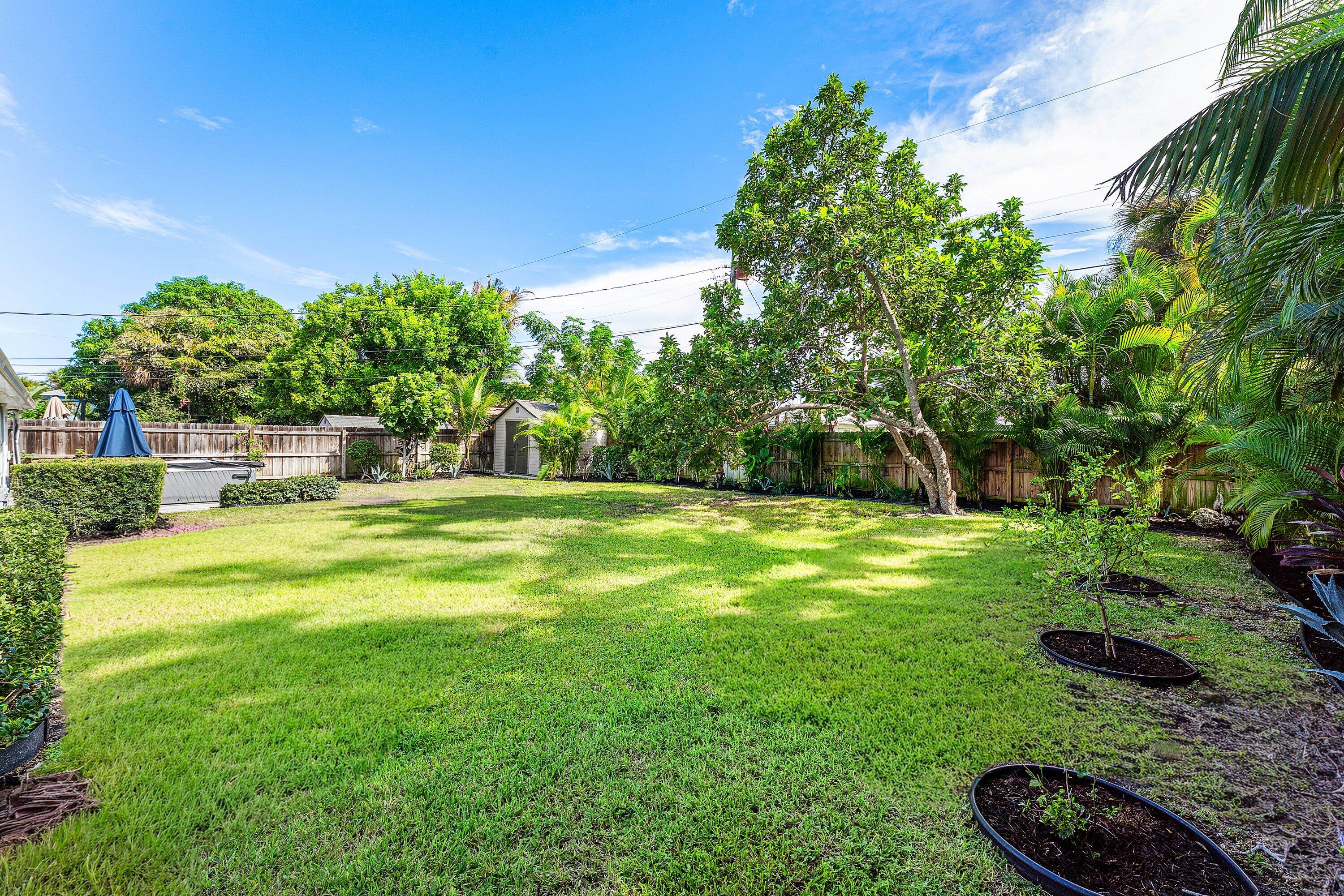 124 MAYFIELD #W, Lantana FL 33462