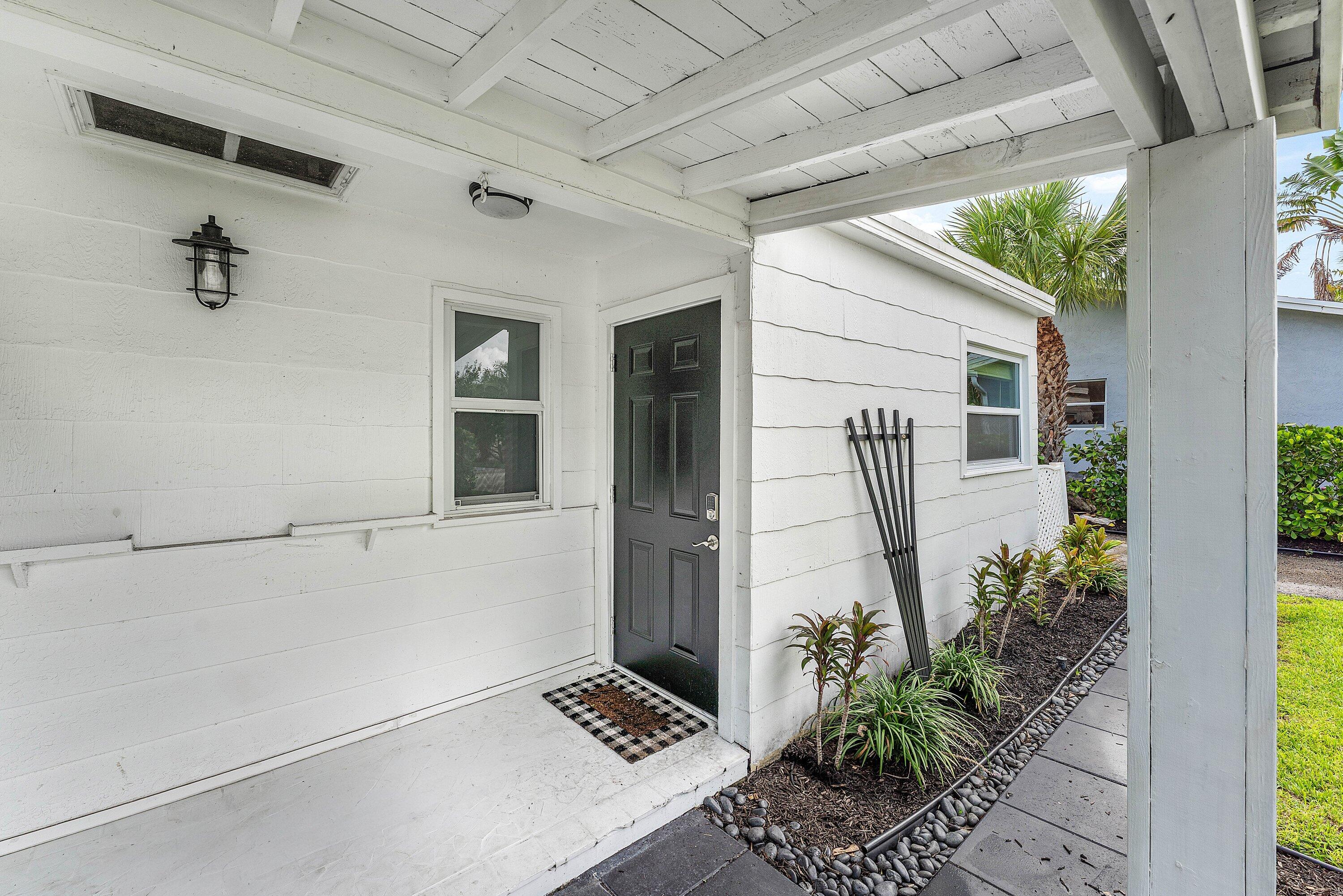 124 MAYFIELD #W, Lantana FL 33462