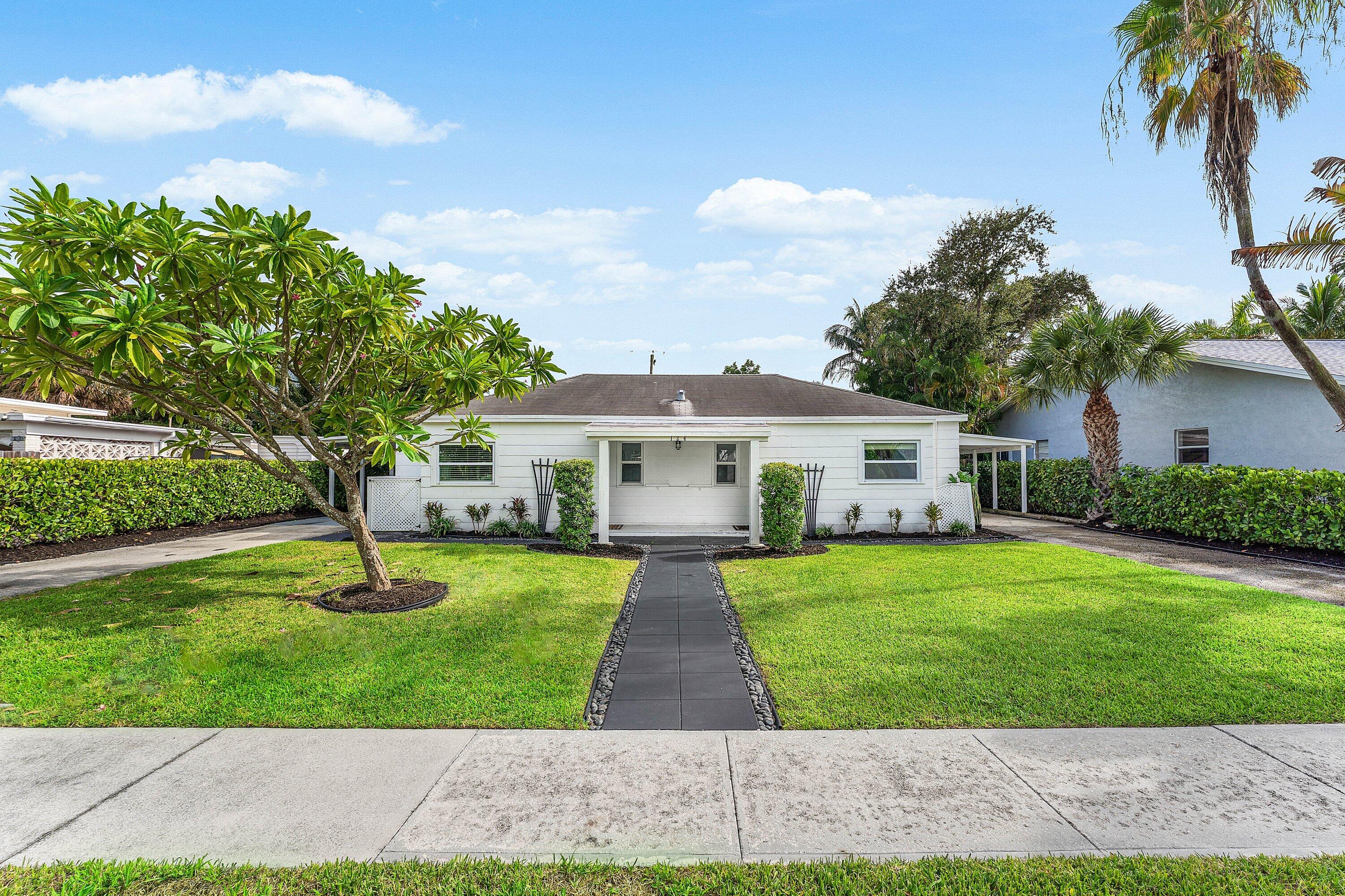 124 MAYFIELD #W, Lantana FL 33462