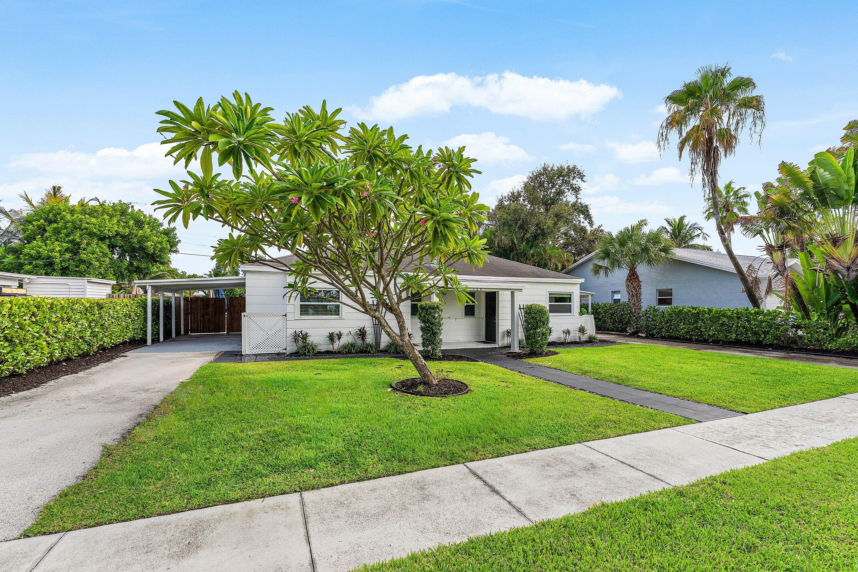 124 MAYFIELD #W, Lantana FL 33462