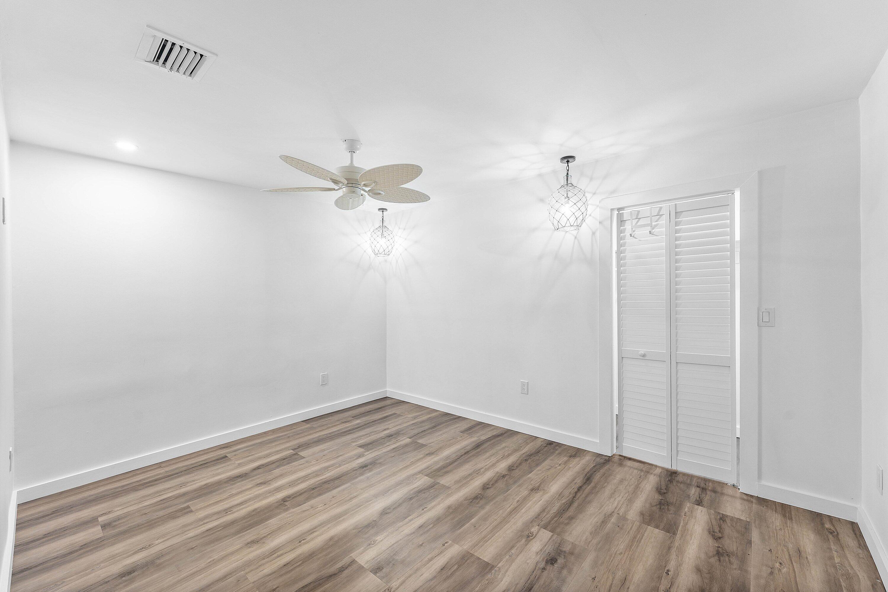 124 MAYFIELD #W, Lantana FL 33462