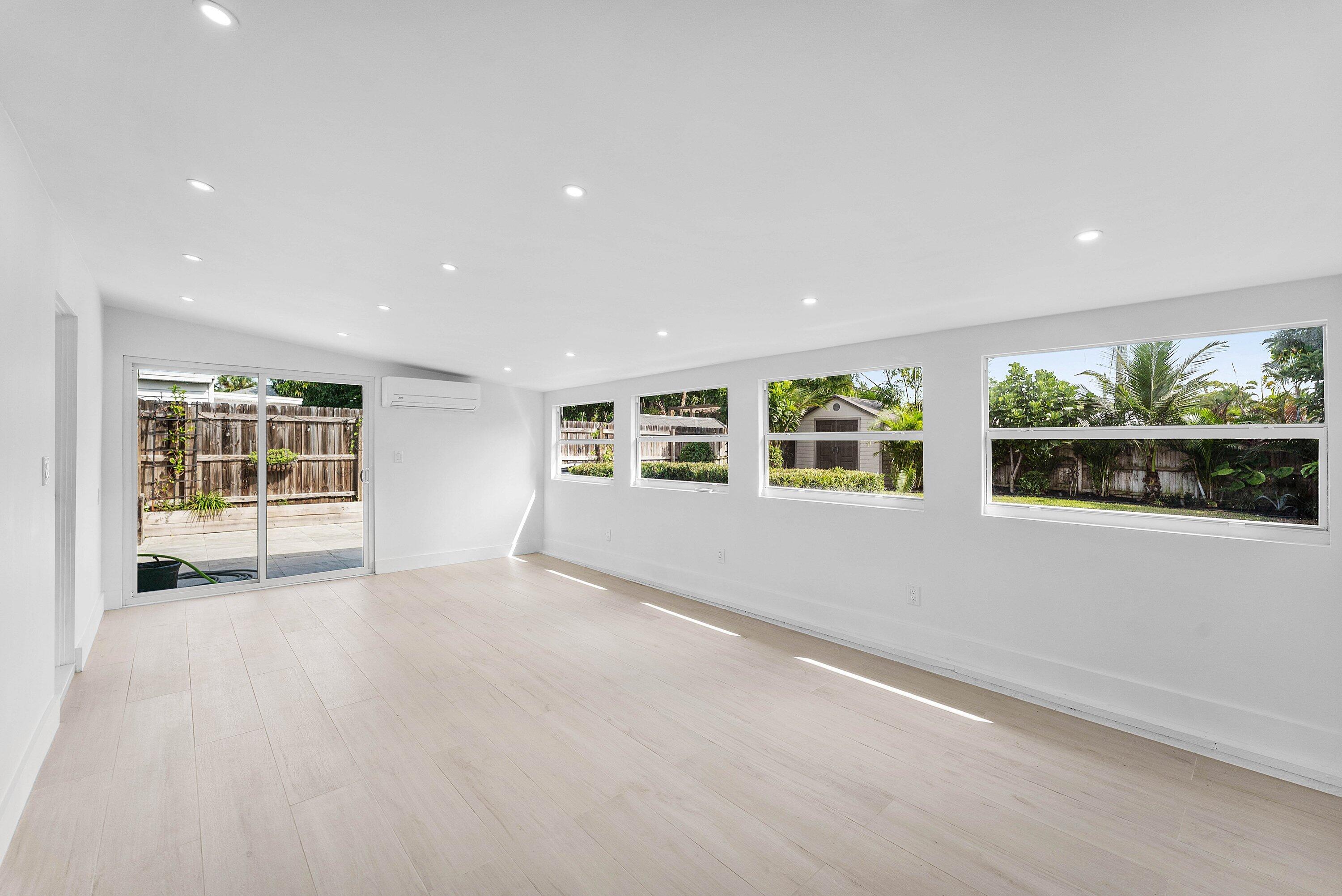 124 MAYFIELD #W, Lantana FL 33462
