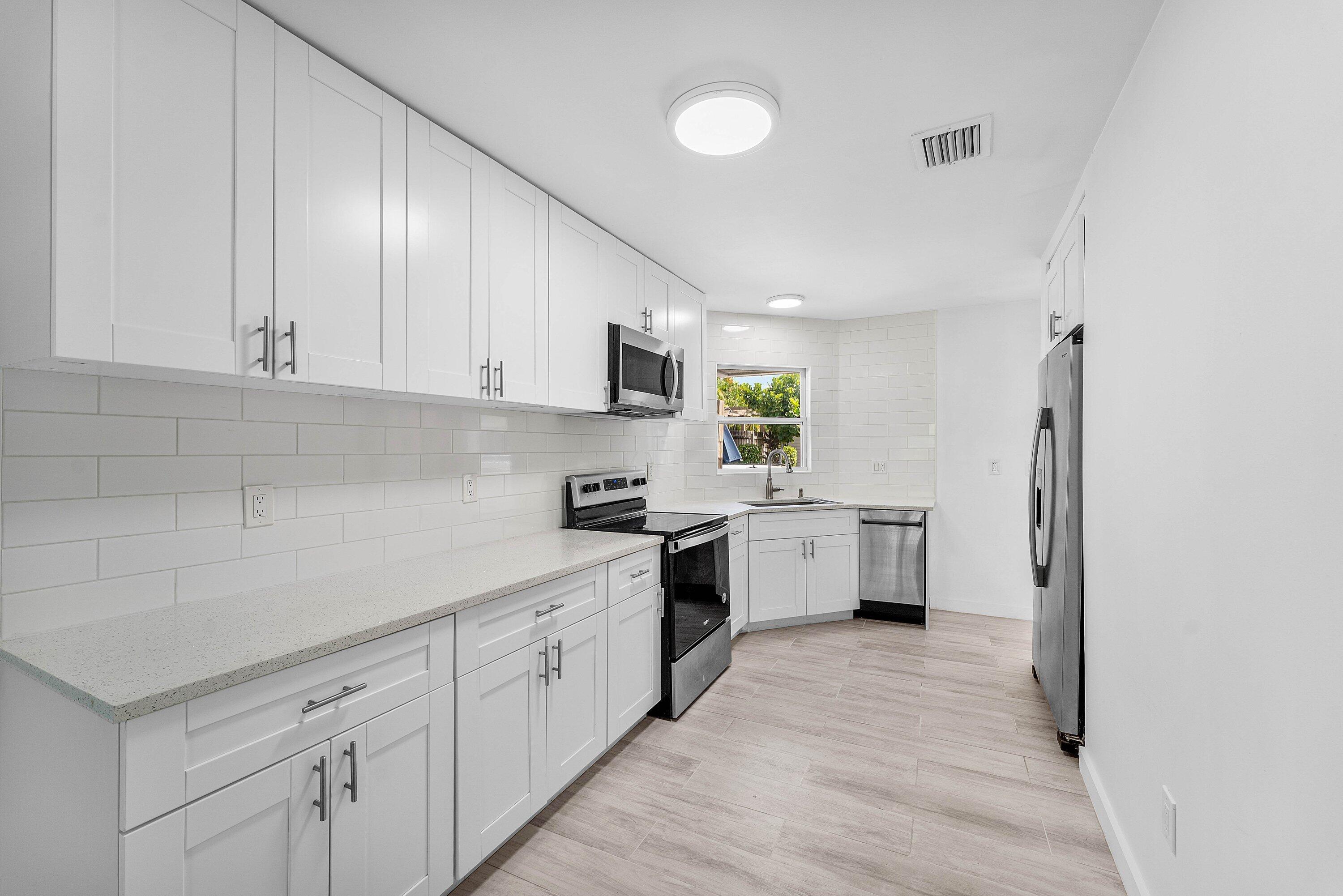 124 MAYFIELD #W, Lantana FL 33462