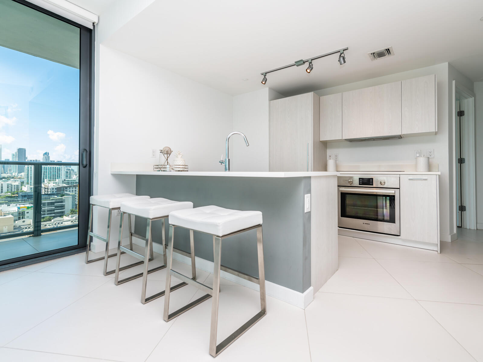 501 NE 31st #1506, Miami FL 33137