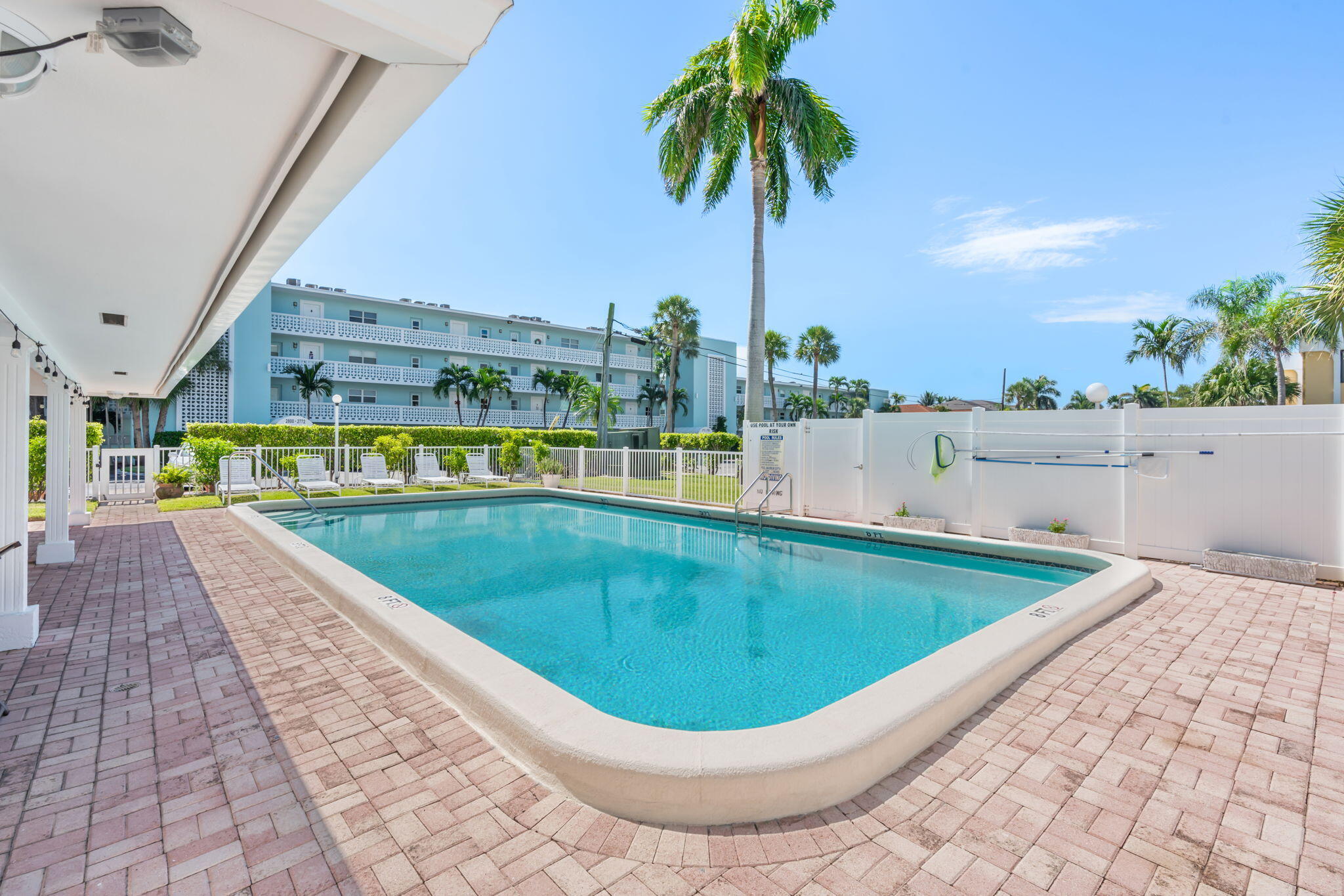 2758 NE 30th #3B, Lighthouse Point FL 33064