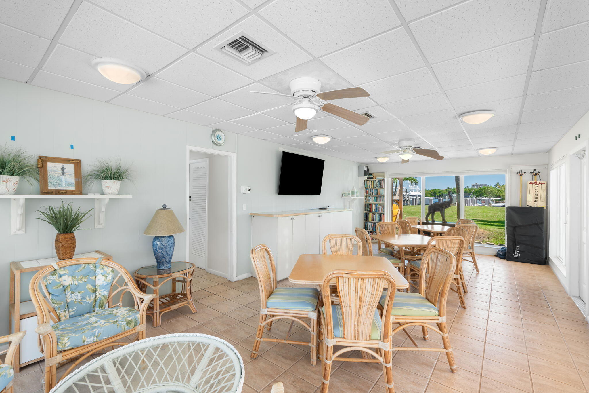 2758 NE 30th #3B, Lighthouse Point FL 33064