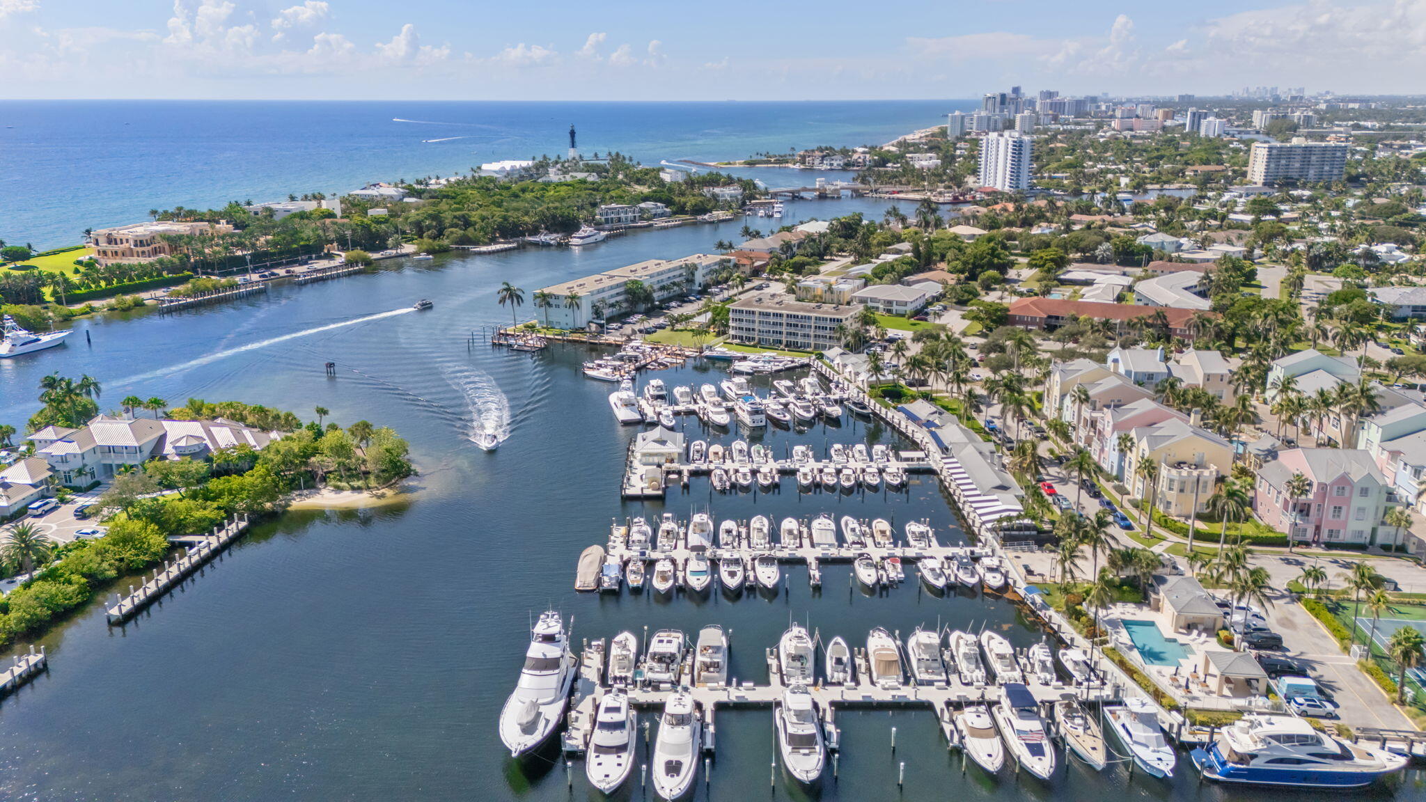 2758 NE 30th #3B, Lighthouse Point FL 33064