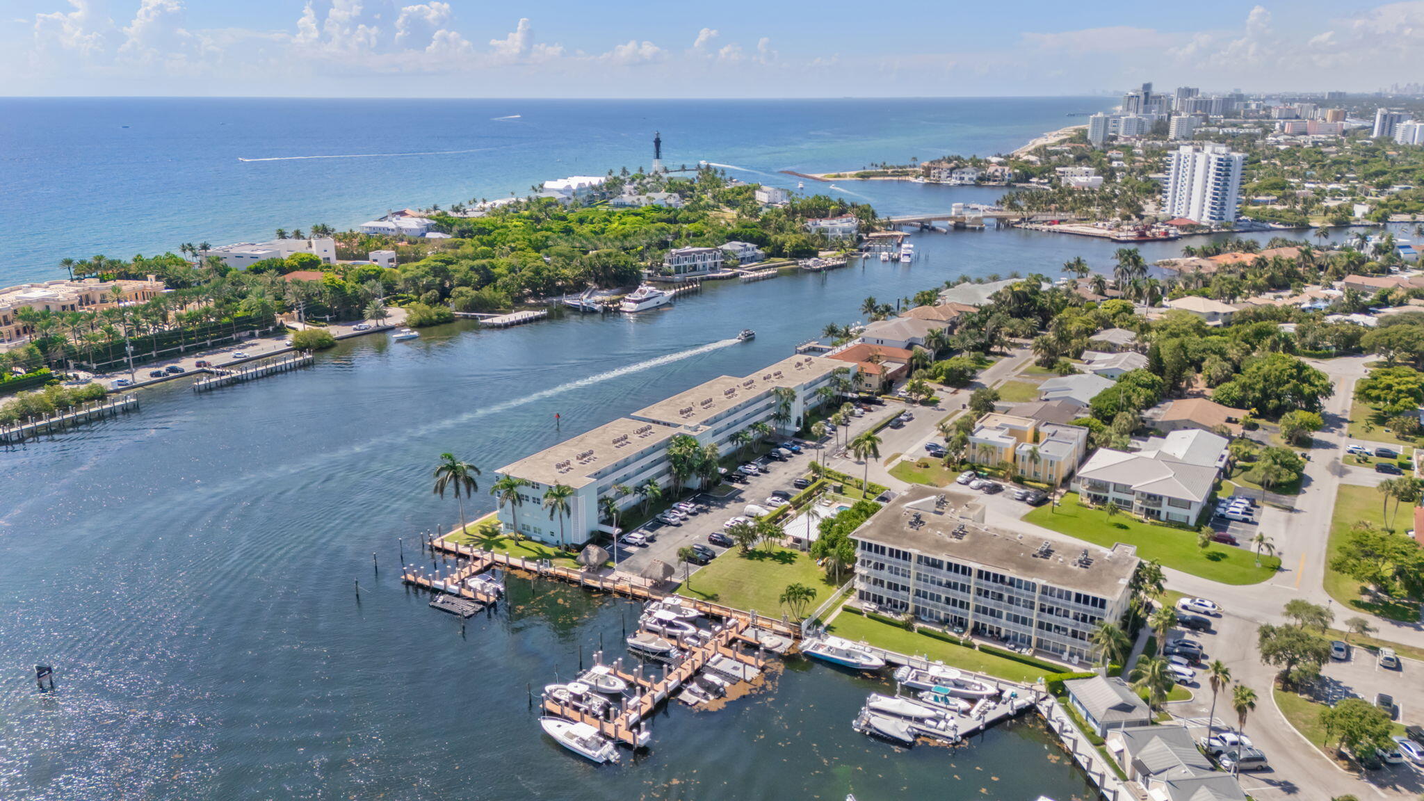 2758 NE 30th #3B, Lighthouse Point FL 33064