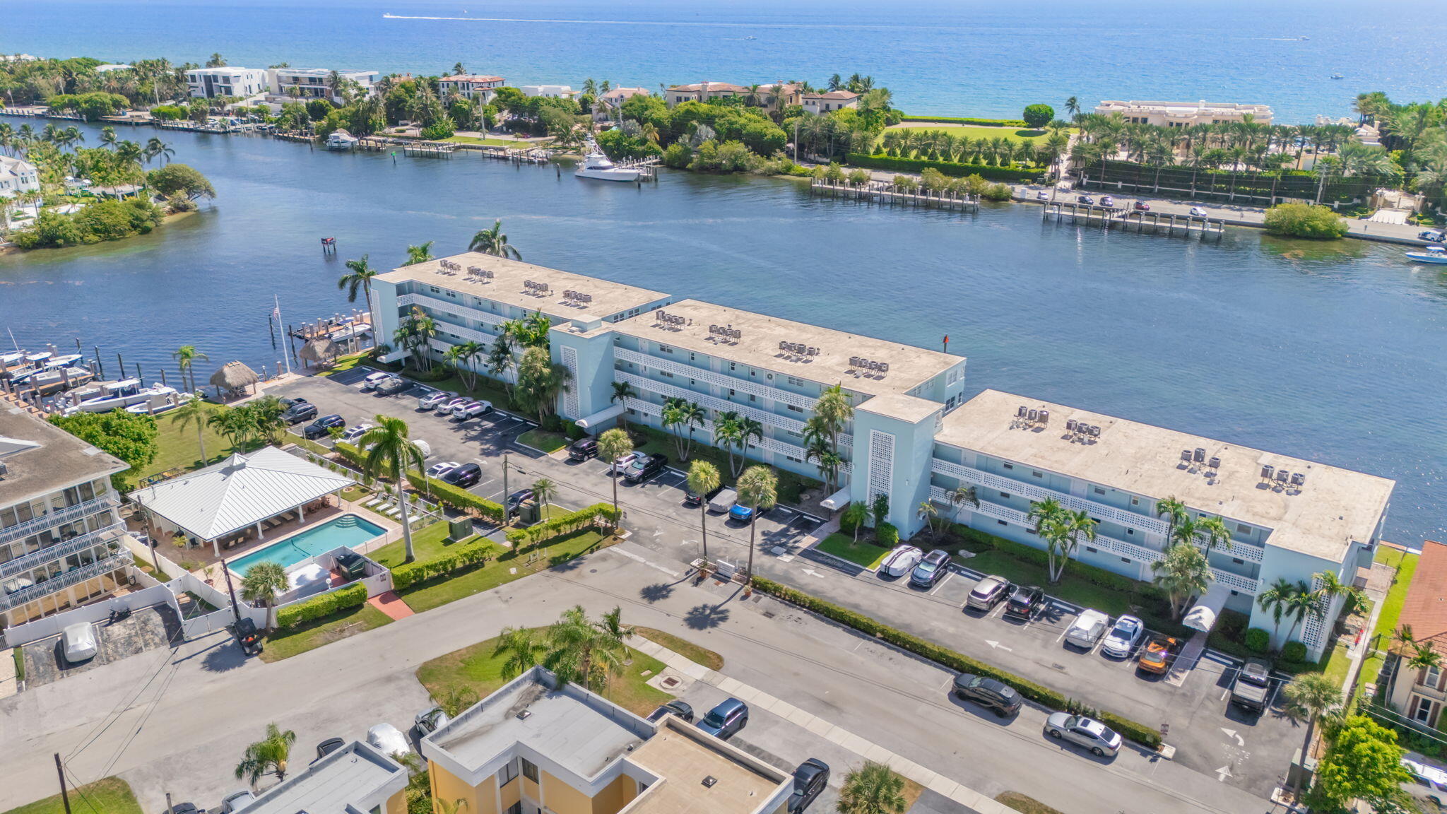 2758 NE 30th #3B, Lighthouse Point FL 33064