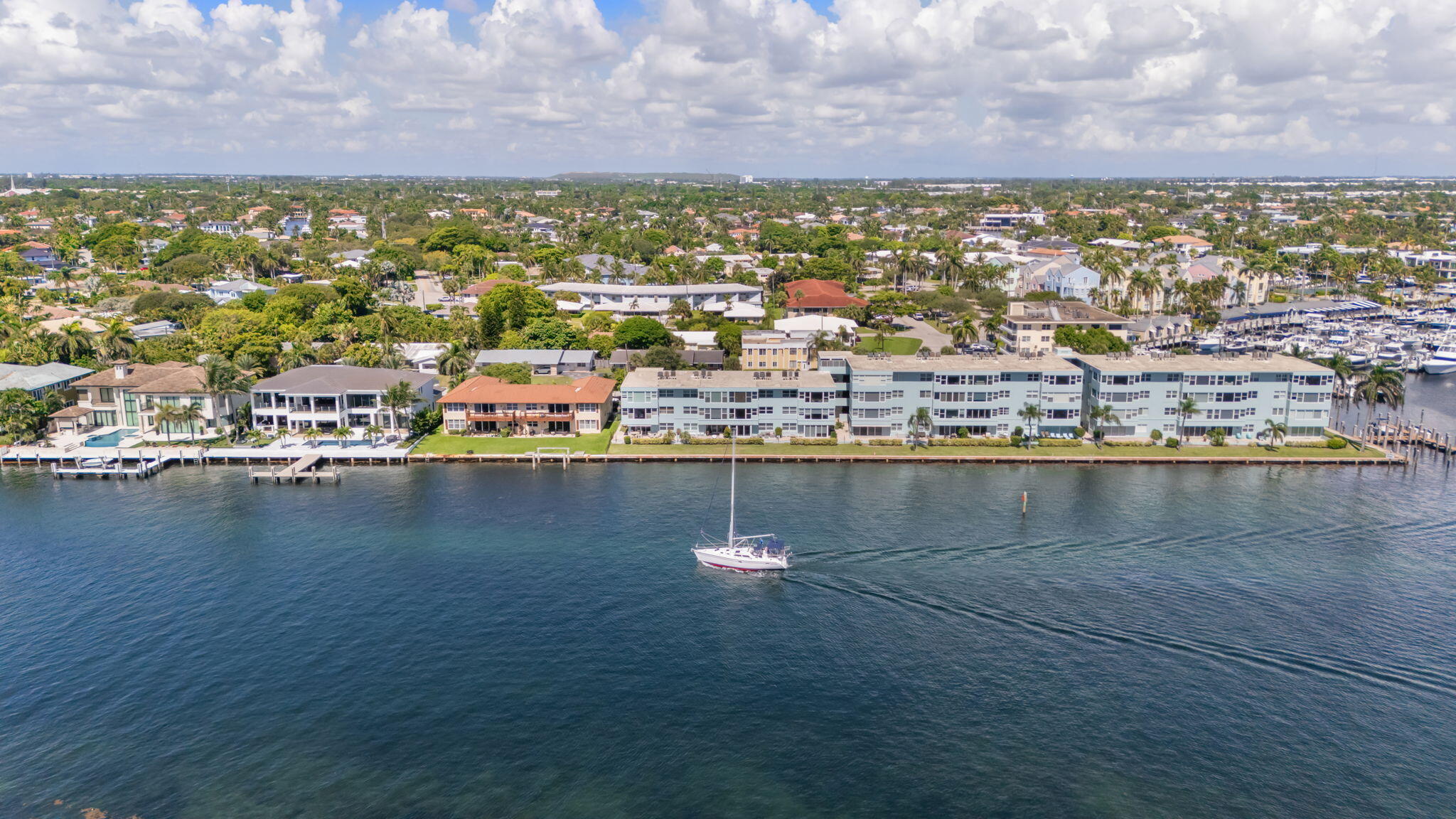 2758 NE 30th #3B, Lighthouse Point FL 33064