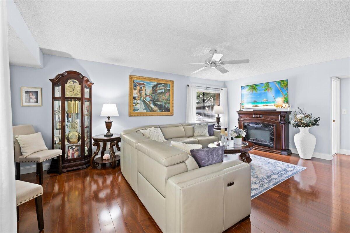 130 WIMBLEDON LAKE, Plantation FL 33324