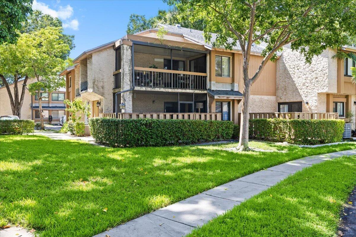 130 WIMBLEDON LAKE, Plantation FL 33324