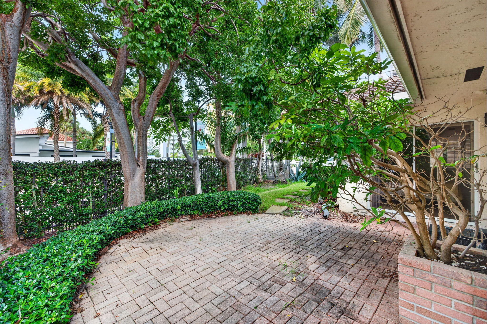 1920 E Terra Mar, Lauderdale By The Sea FL 33062