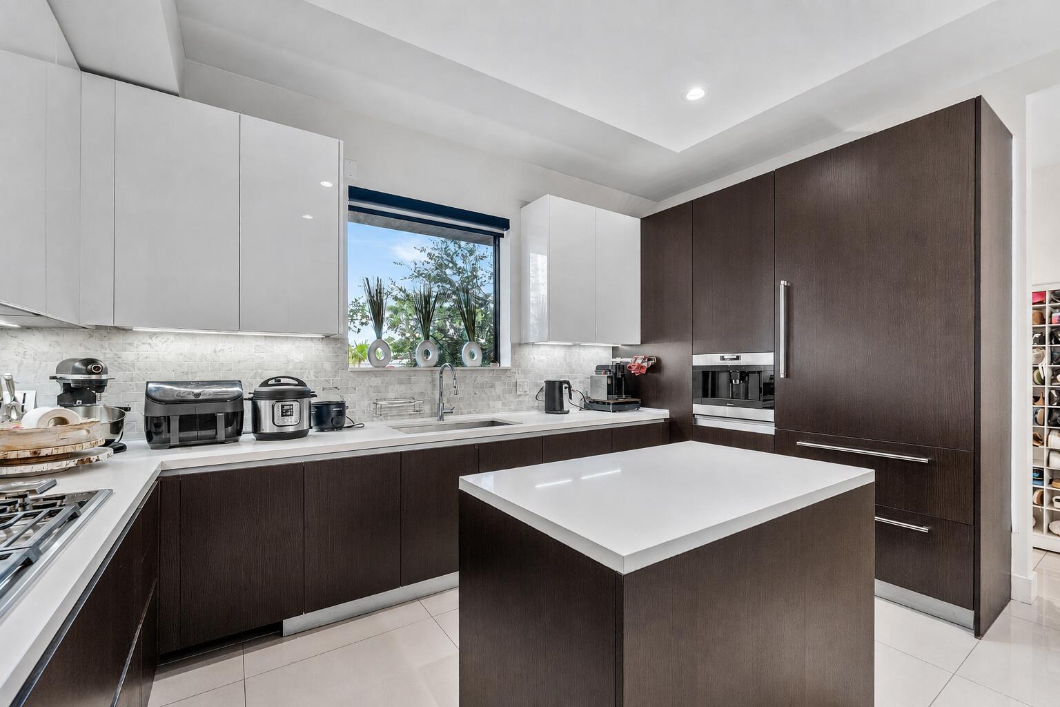 3040 N Ocean #N101, Fort Lauderdale FL 33308