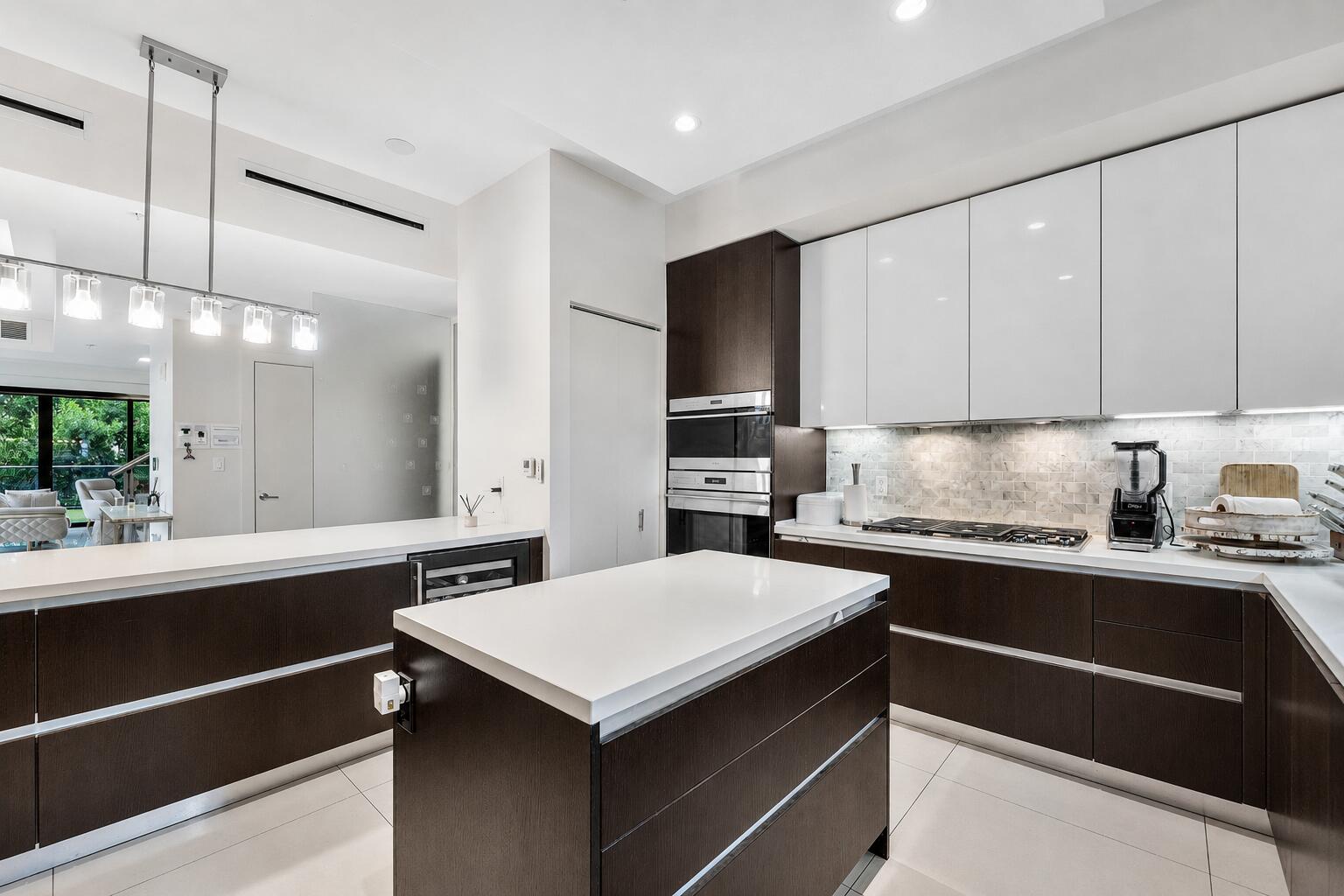 3040 N Ocean #N101, Fort Lauderdale FL 33308