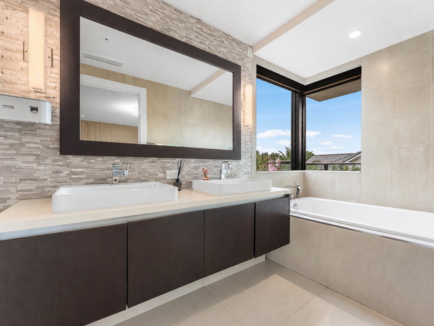 3040 N Ocean #N101, Fort Lauderdale FL 33308
