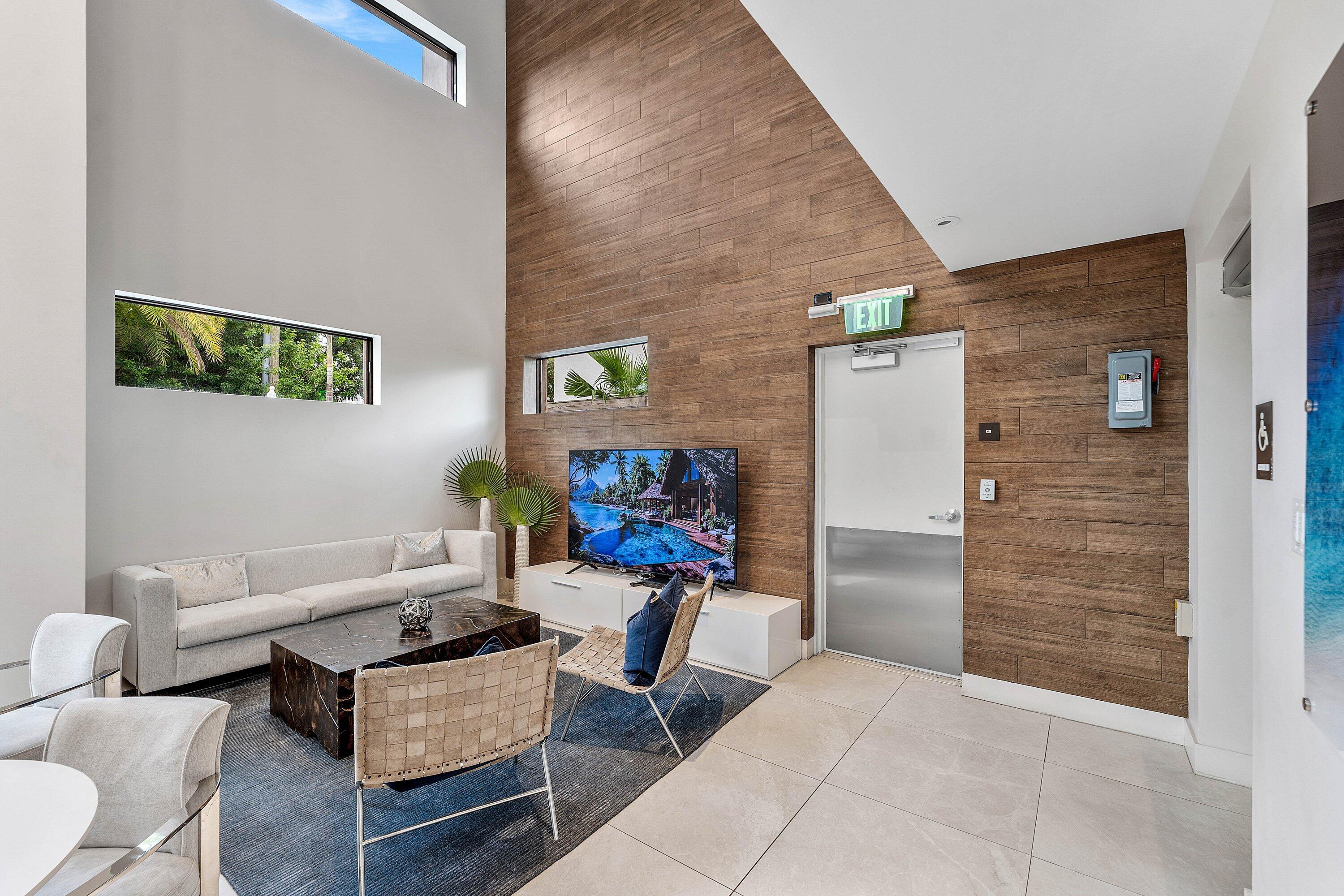 3040 N Ocean #N101, Fort Lauderdale FL 33308