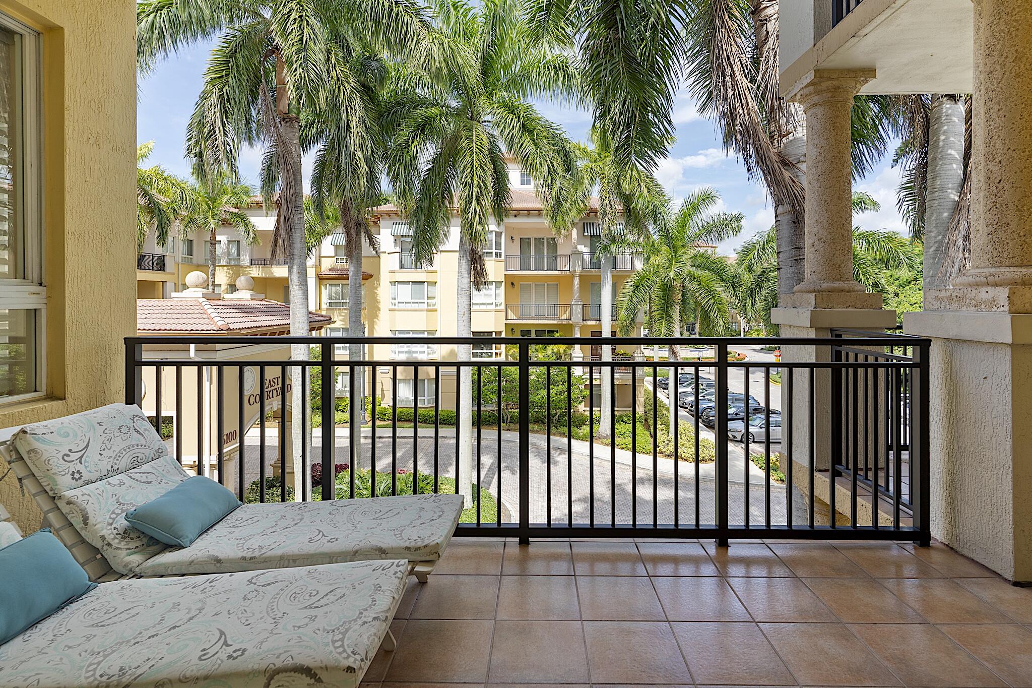 16100 EMERALD ESTATES #397, Weston FL 33331