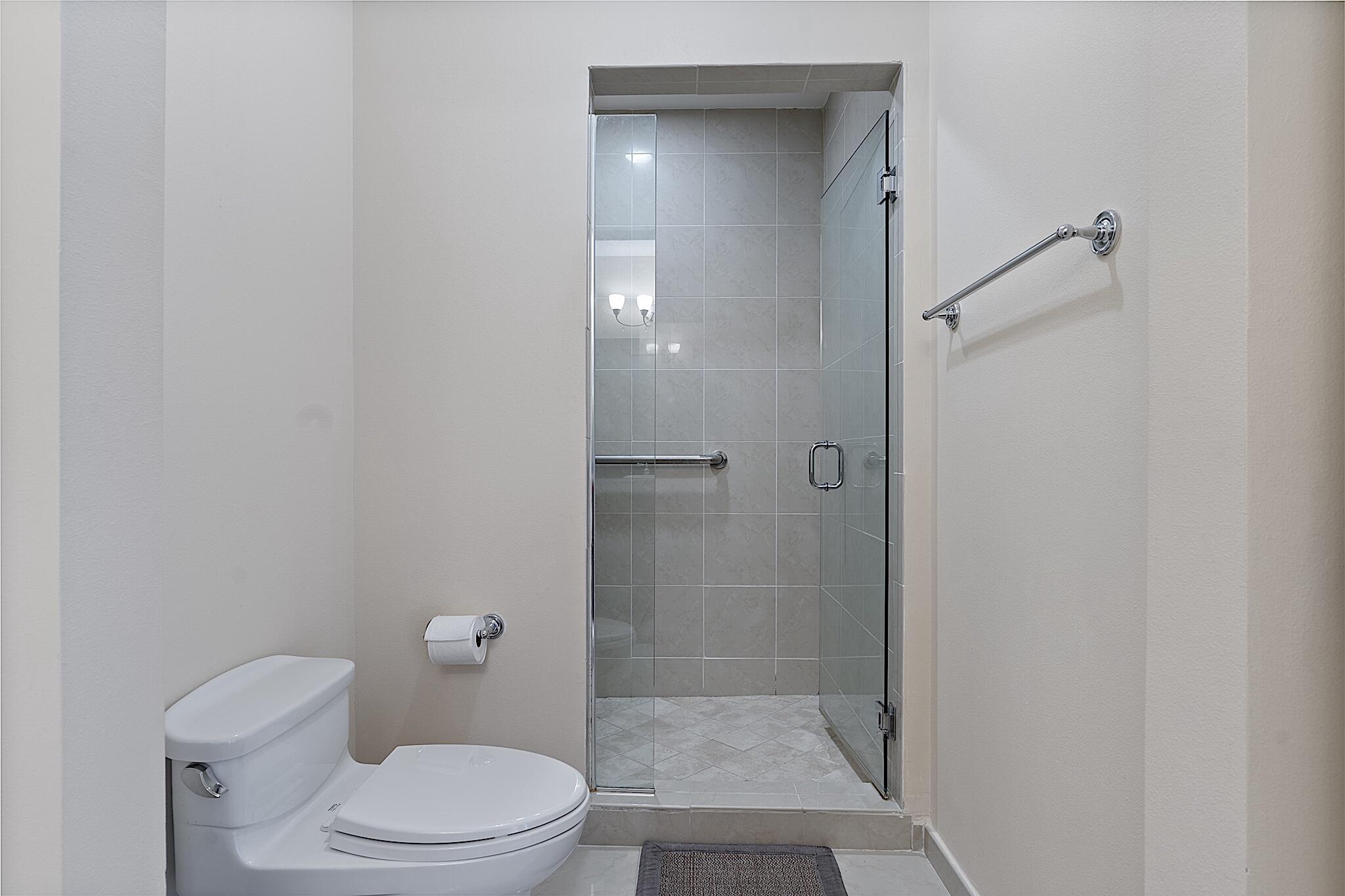 16100 EMERALD ESTATES #397, Weston FL 33331