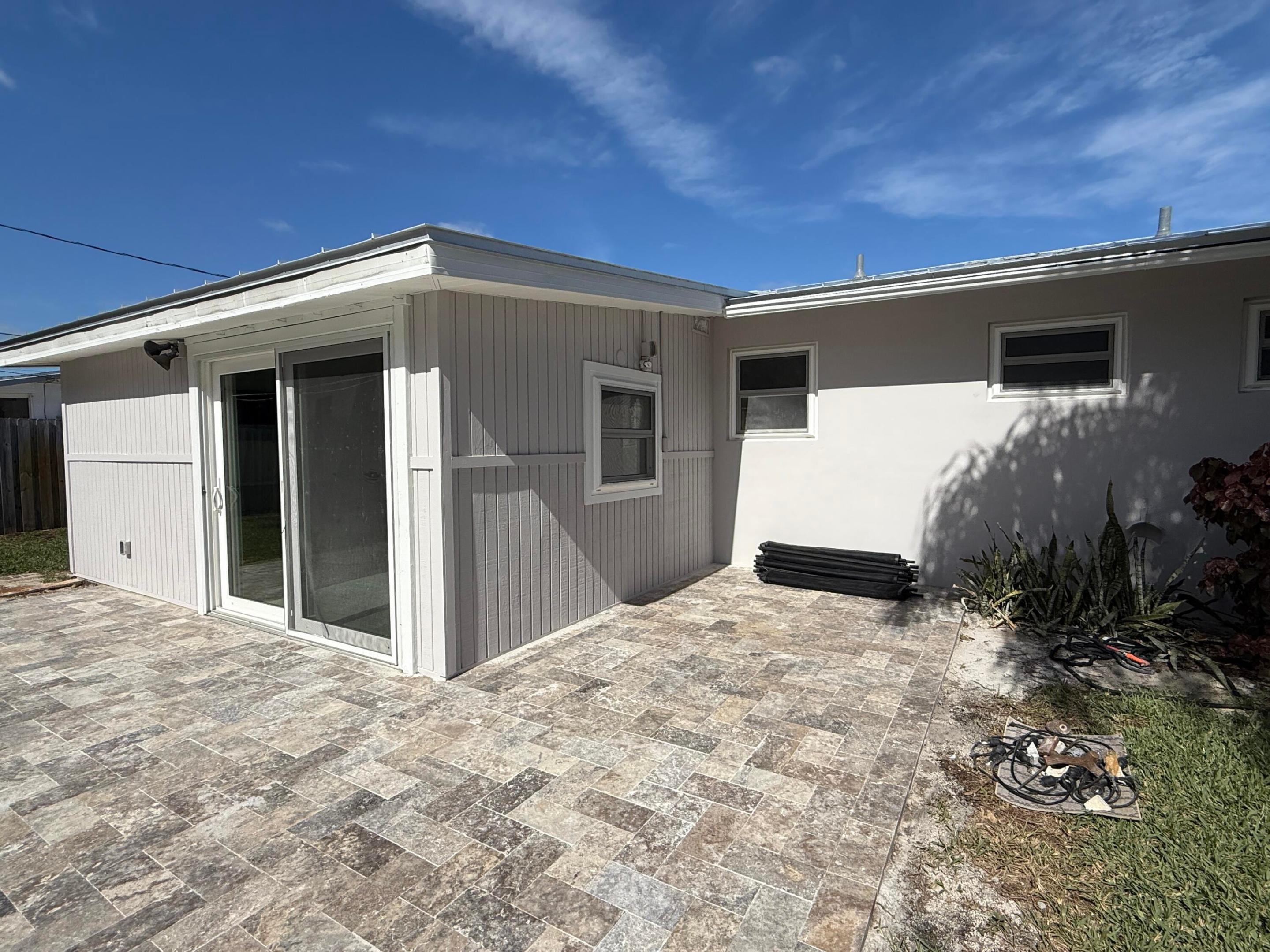 16 Ridgewood, Tequesta FL 33469