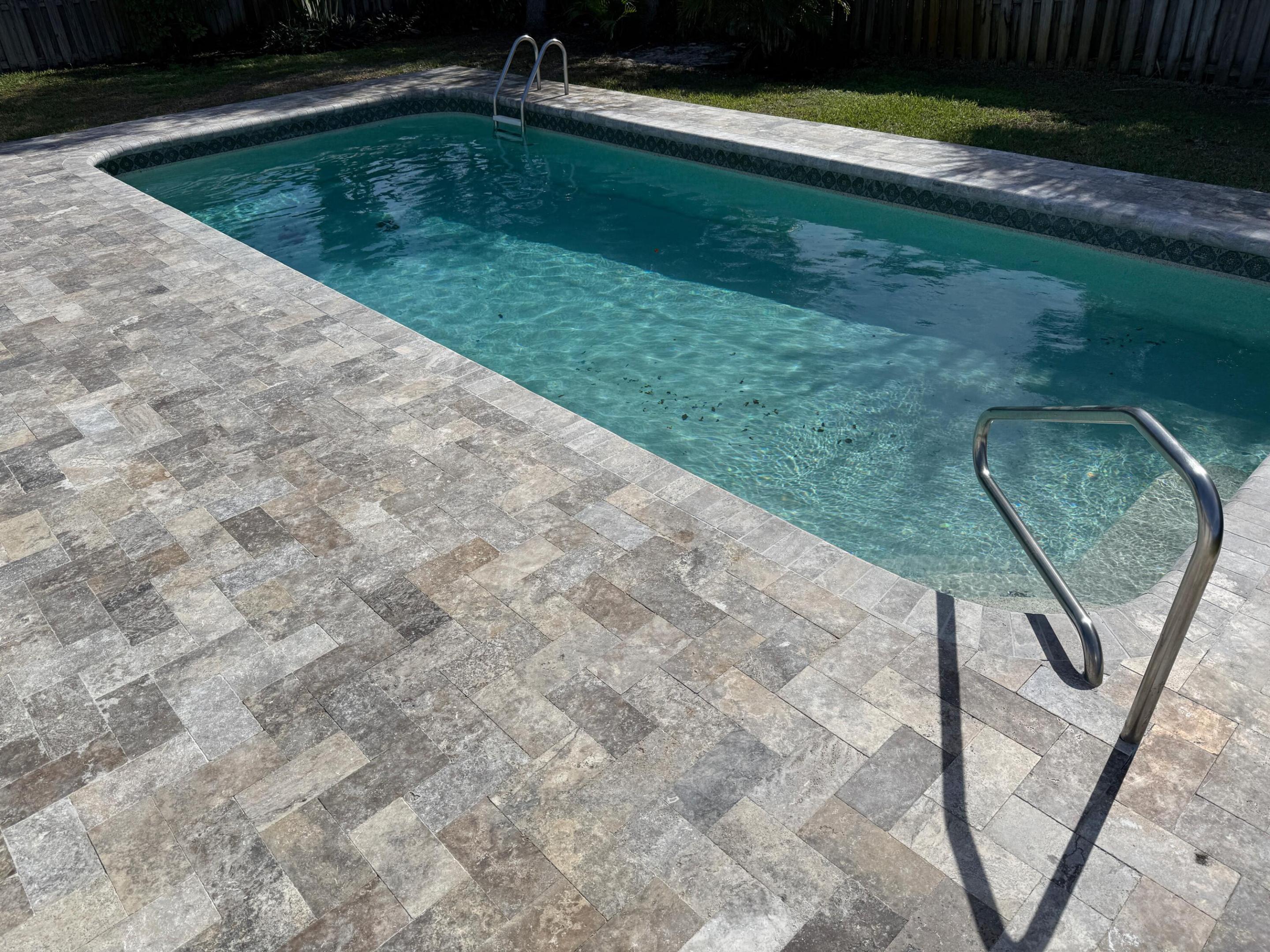 16 Ridgewood, Tequesta FL 33469