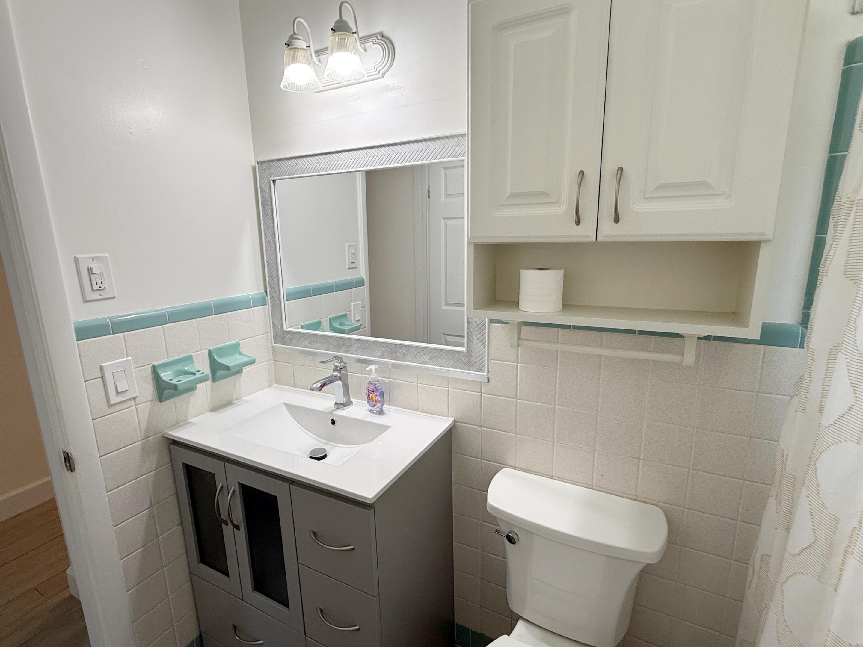 16 Ridgewood, Tequesta FL 33469