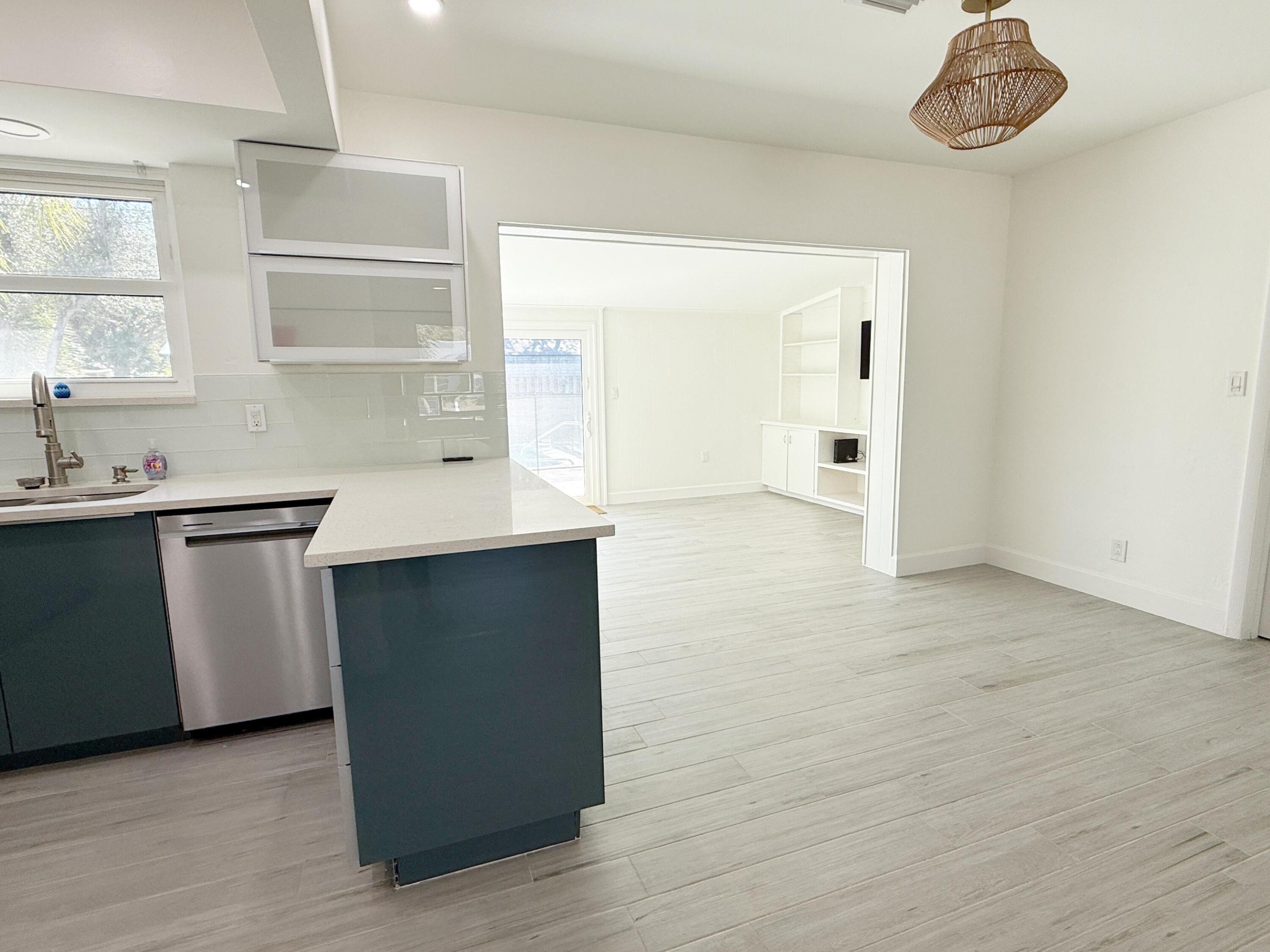 16 Ridgewood, Tequesta FL 33469