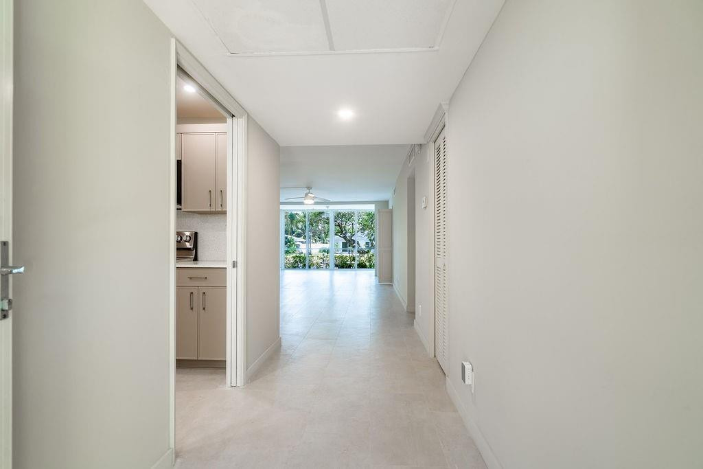 3175 NE 48TH #105, Lighthouse Point FL 33064