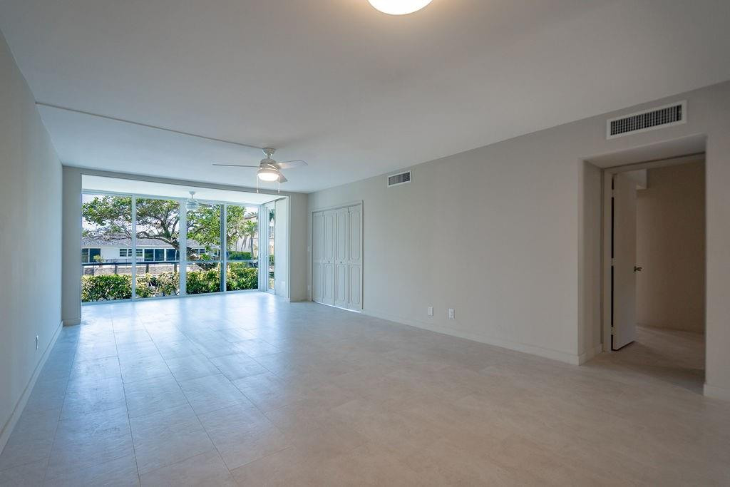 3175 NE 48TH #105, Lighthouse Point FL 33064