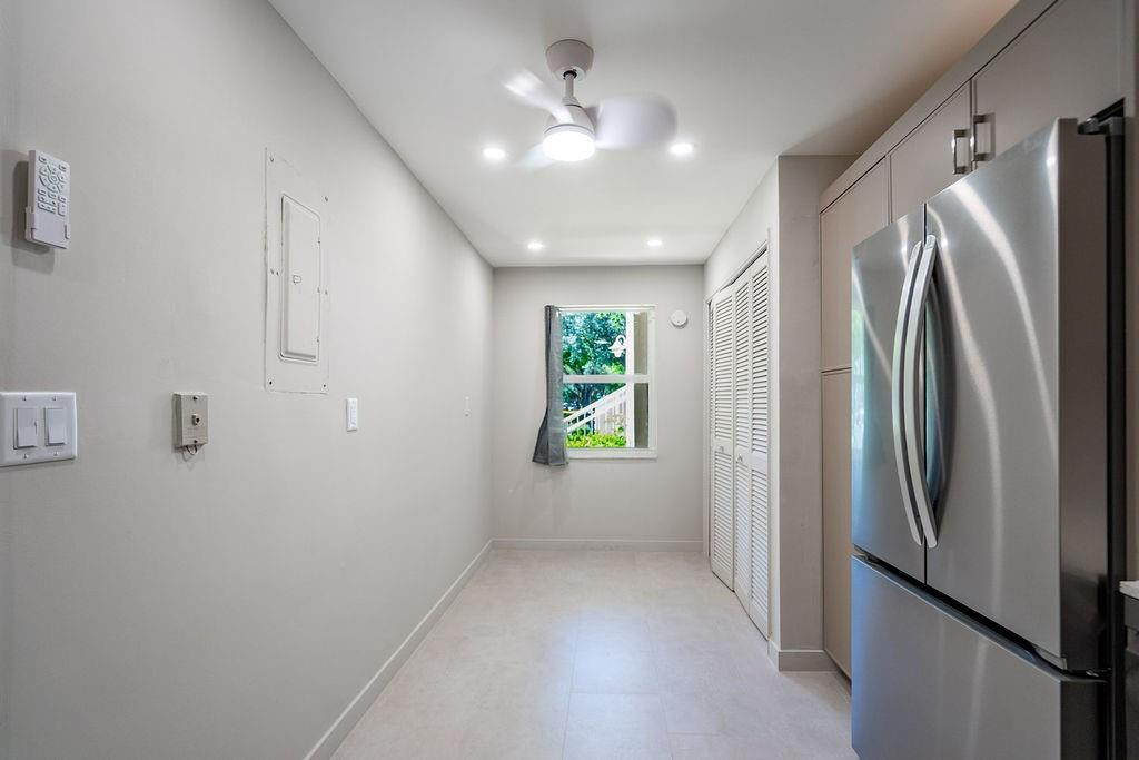 3175 NE 48TH #105, Lighthouse Point FL 33064