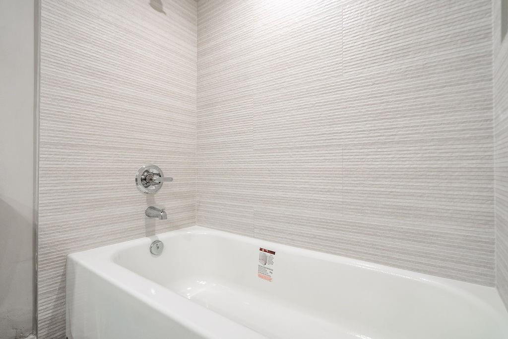 3175 NE 48TH #105, Lighthouse Point FL 33064