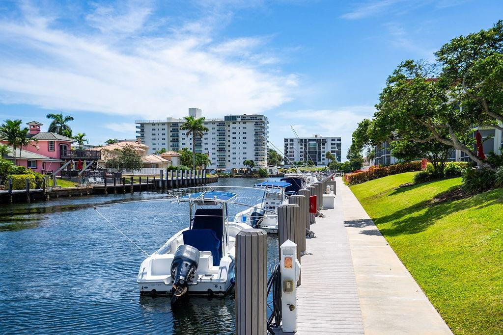 3175 NE 48TH #105, Lighthouse Point FL 33064