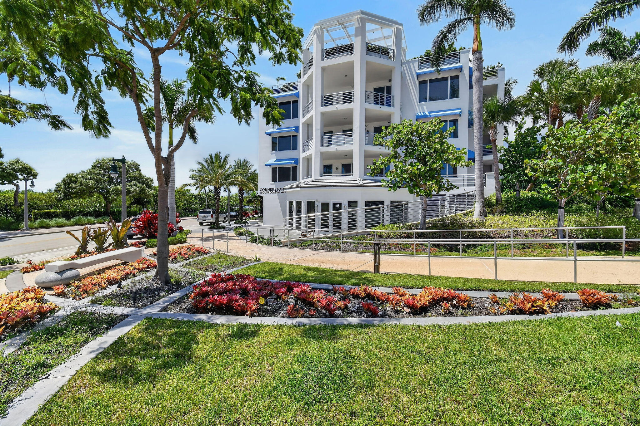 1 S Coastal #202, Jupiter FL 33477