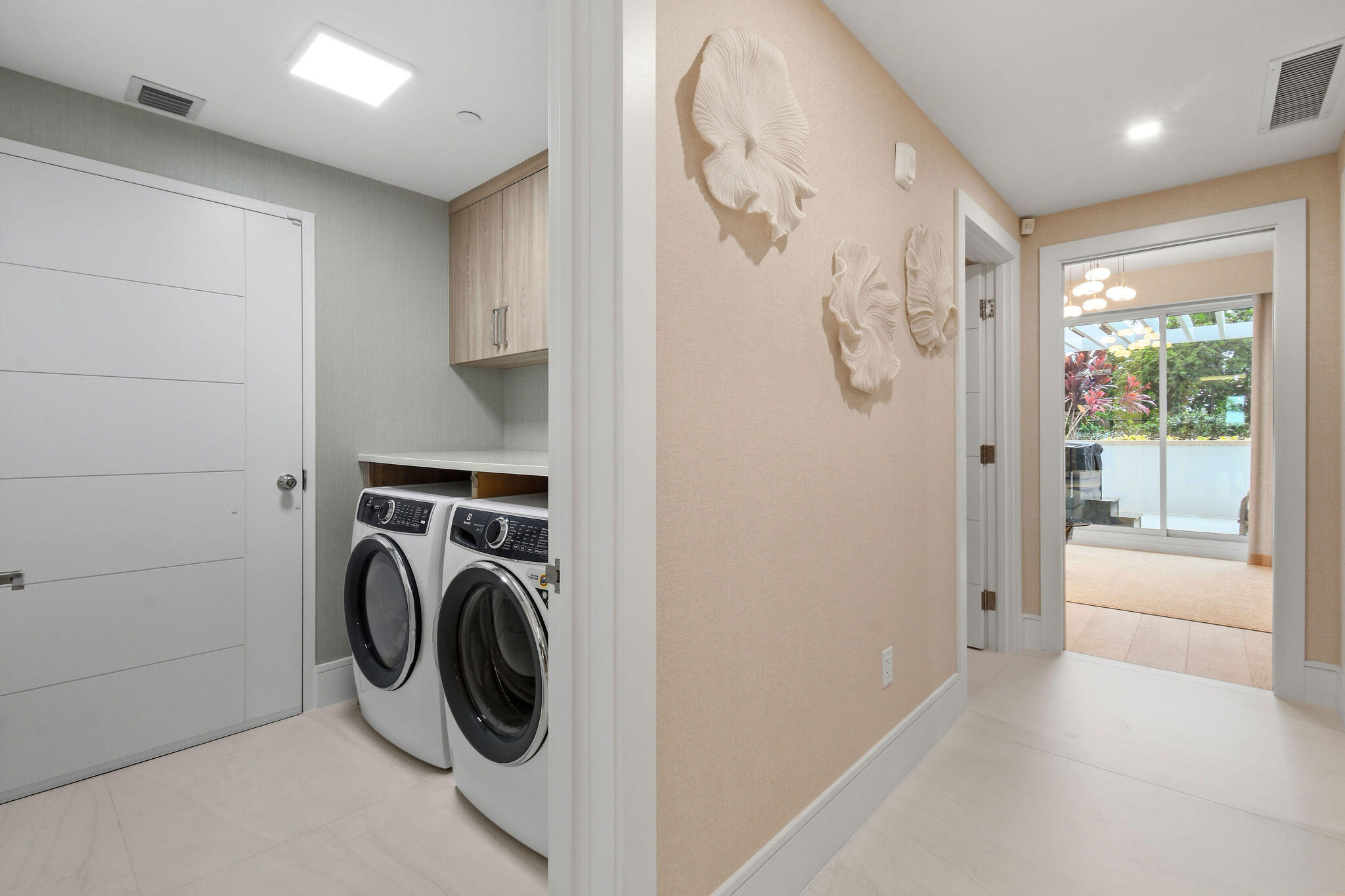 1 S Coastal #202, Jupiter FL 33477