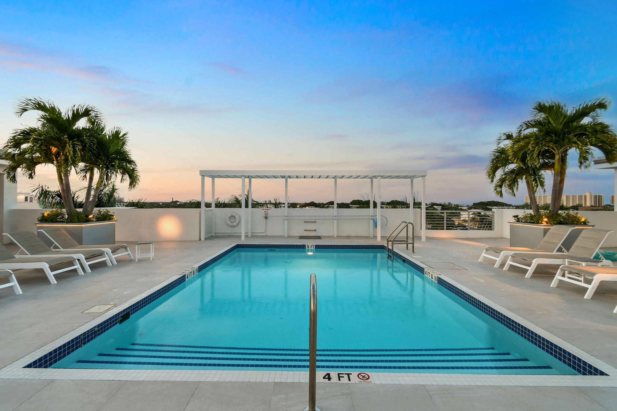1 S Coastal #202, Jupiter FL 33477
