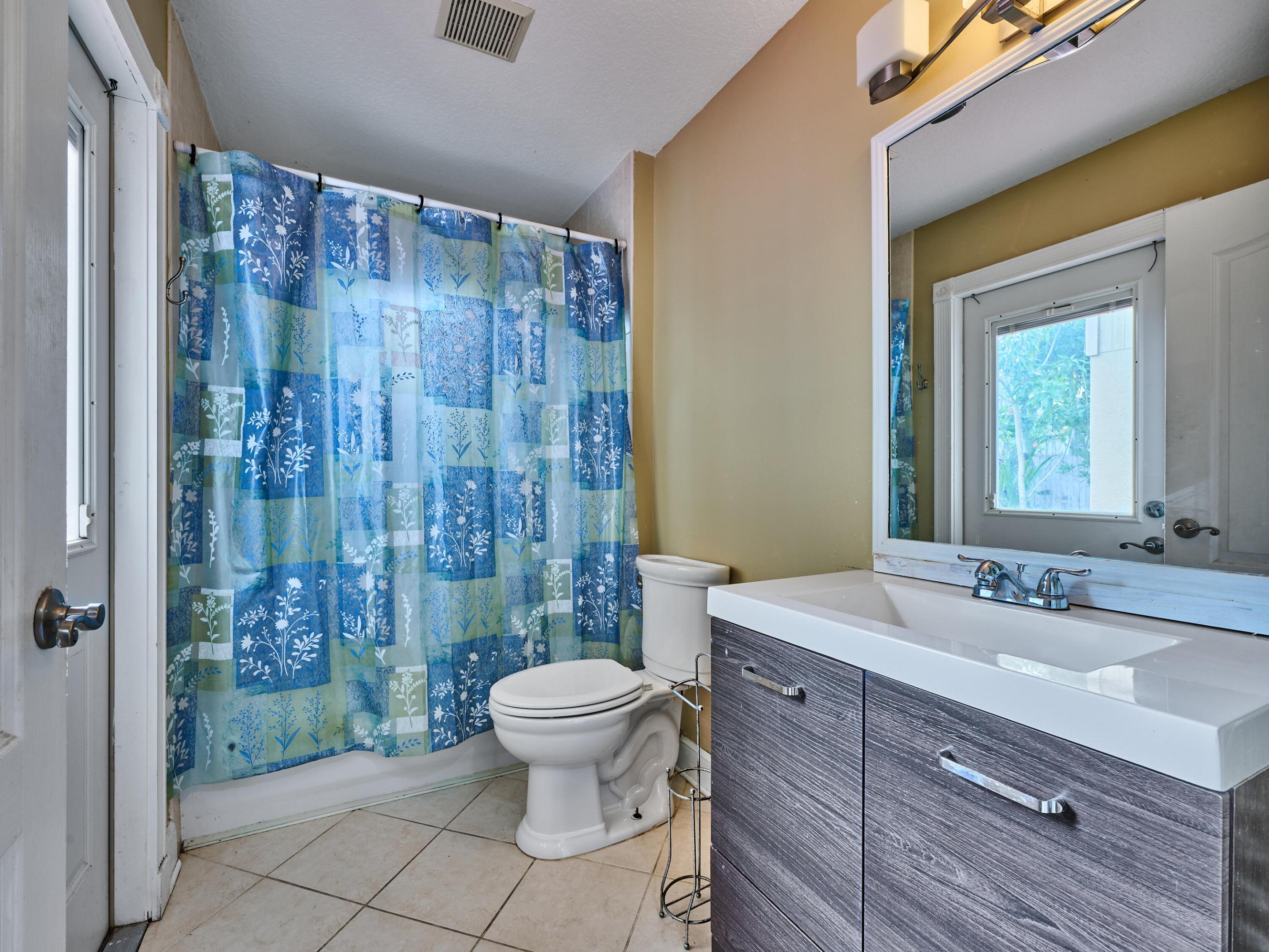 6022 LAUDERDALE, Jupiter FL 33458