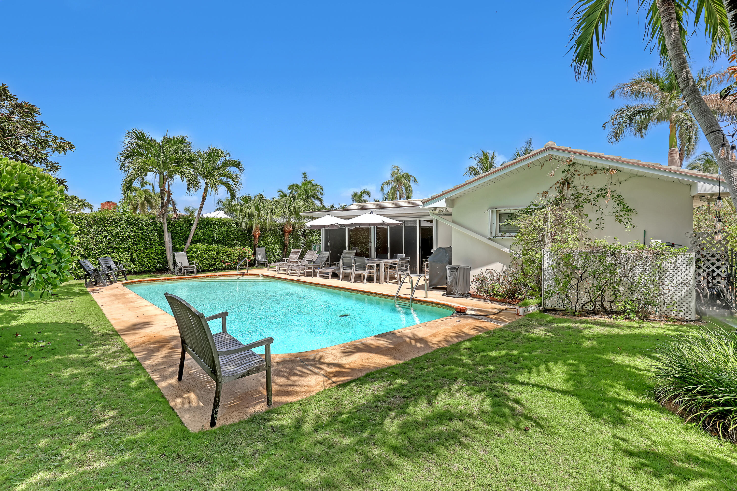 306 CASCADE, Palm Beach Shores FL 33404
