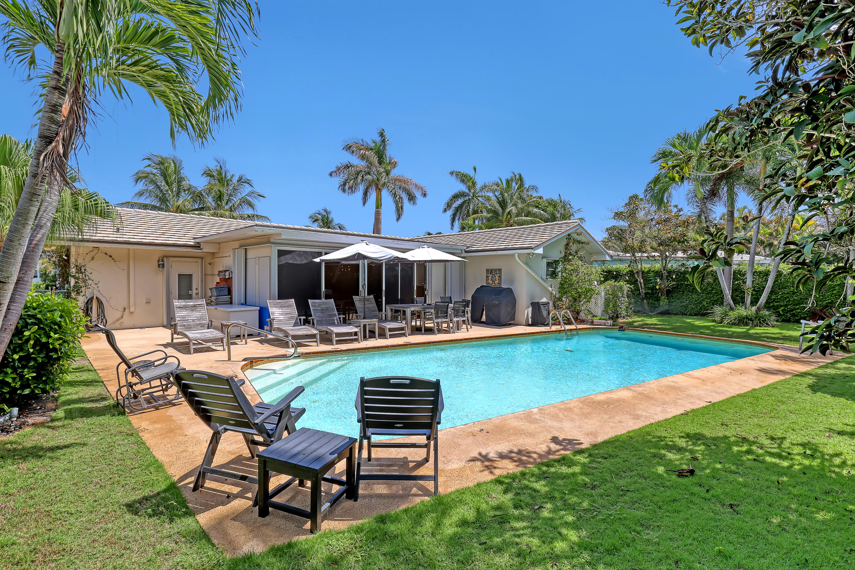 306 CASCADE, Palm Beach Shores FL 33404