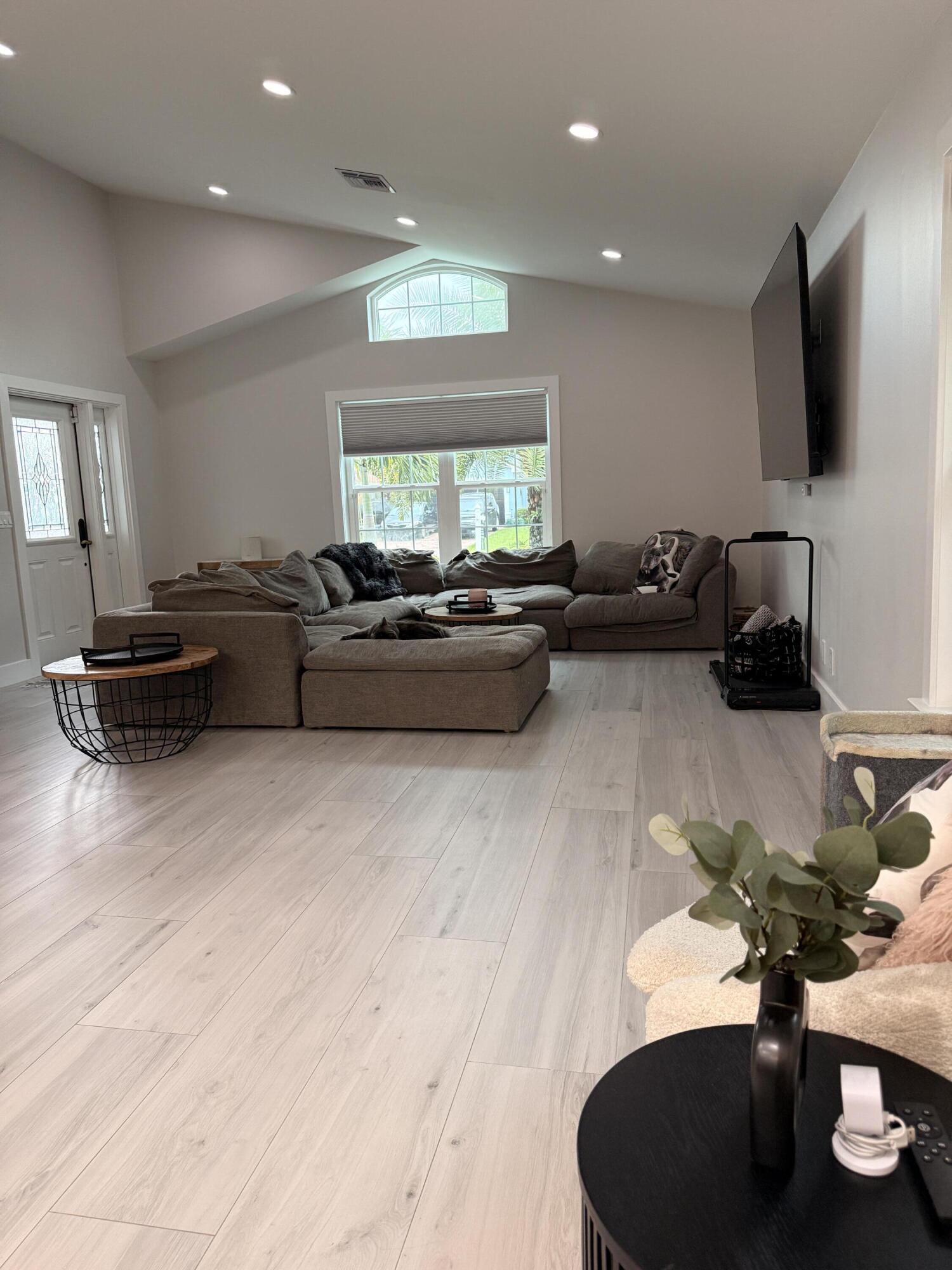 6273 POMPANO, Jupiter FL 33458
