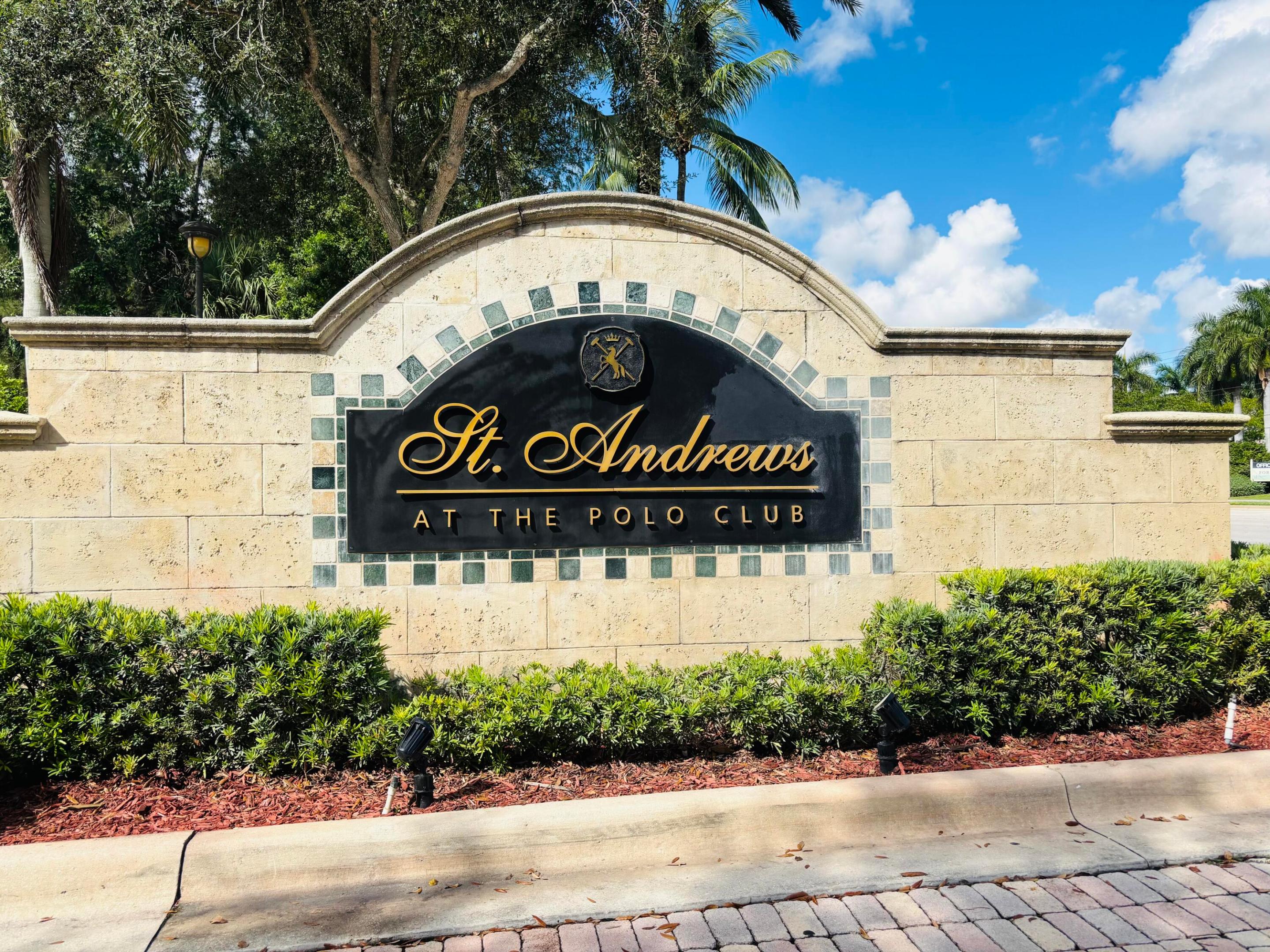 11750 SAINT ANDREWS #204, Wellington FL 33414