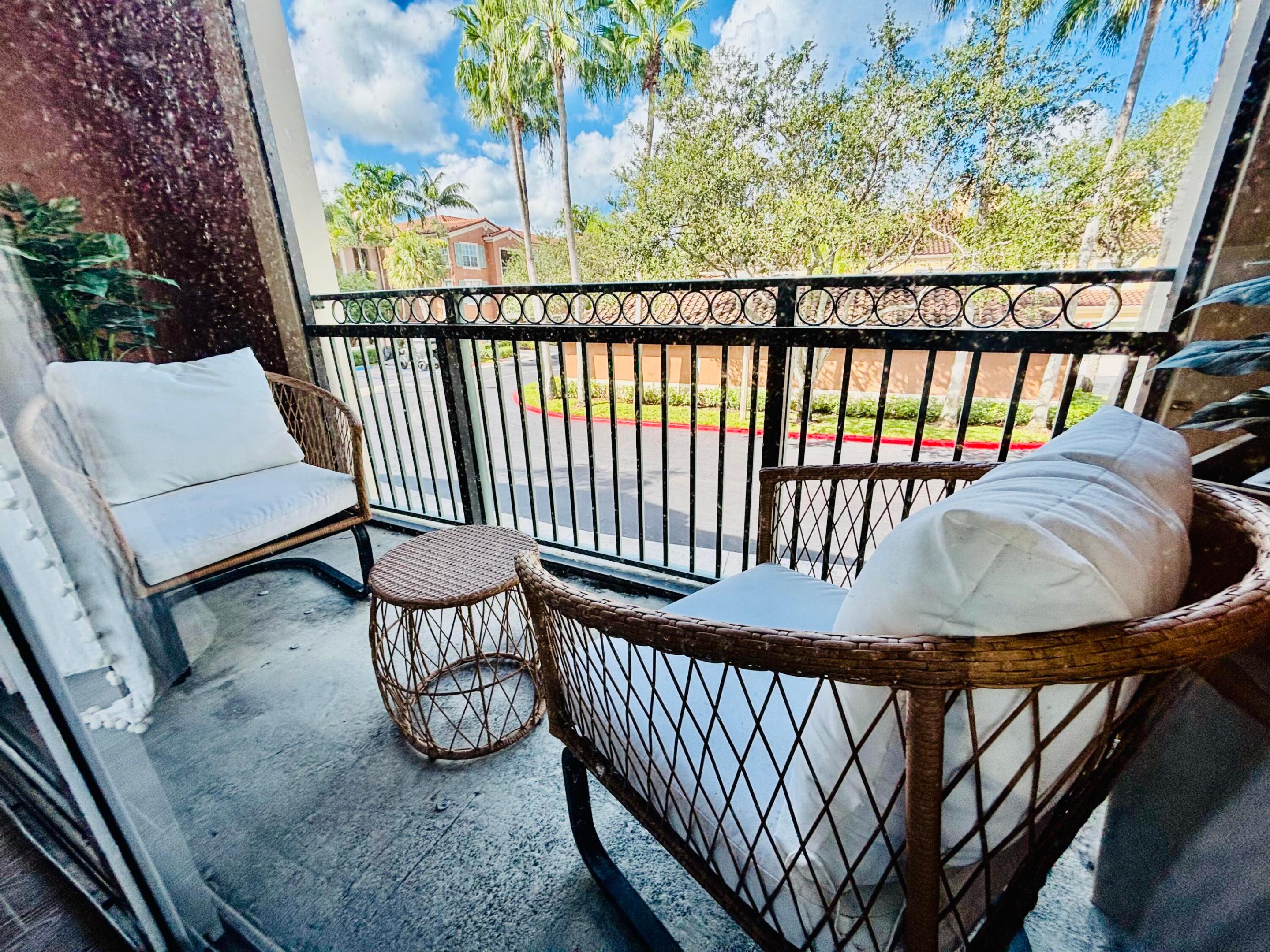 11750 SAINT ANDREWS #204, Wellington FL 33414