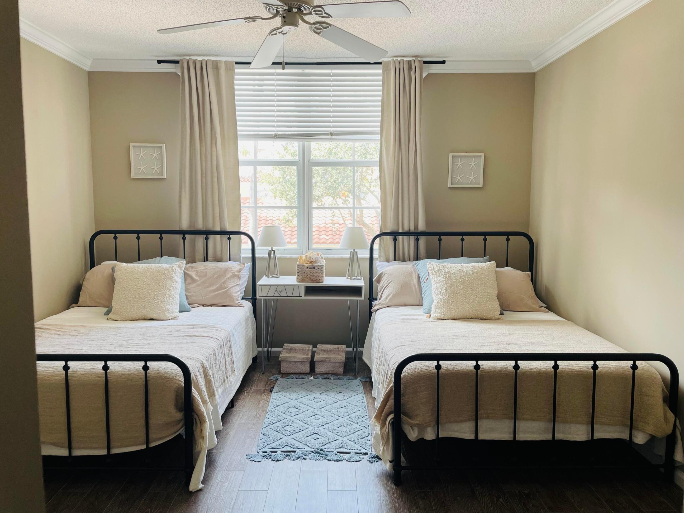 11750 SAINT ANDREWS #204, Wellington FL 33414