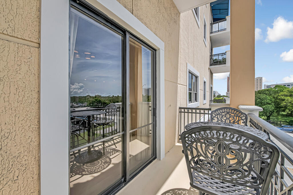 8390 SW 72ND #303, Miami FL 33143