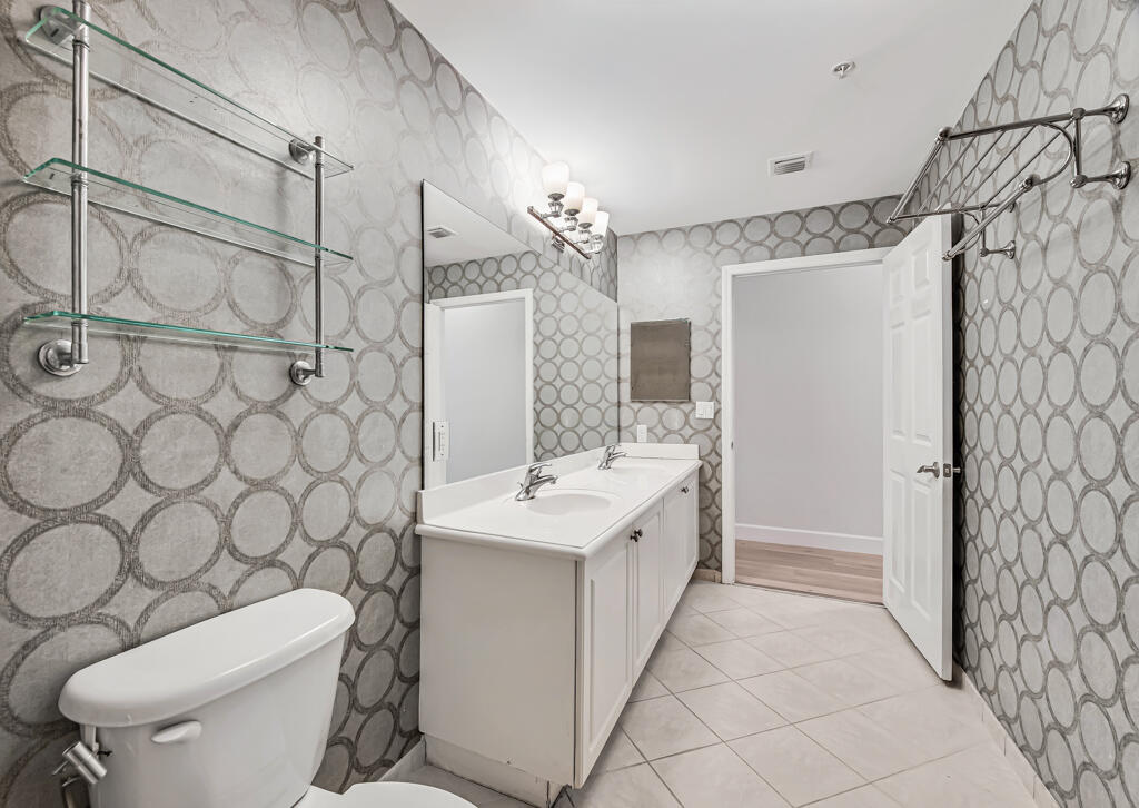 8390 SW 72ND #303, Miami FL 33143