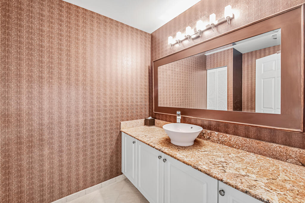 8390 SW 72ND #303, Miami FL 33143