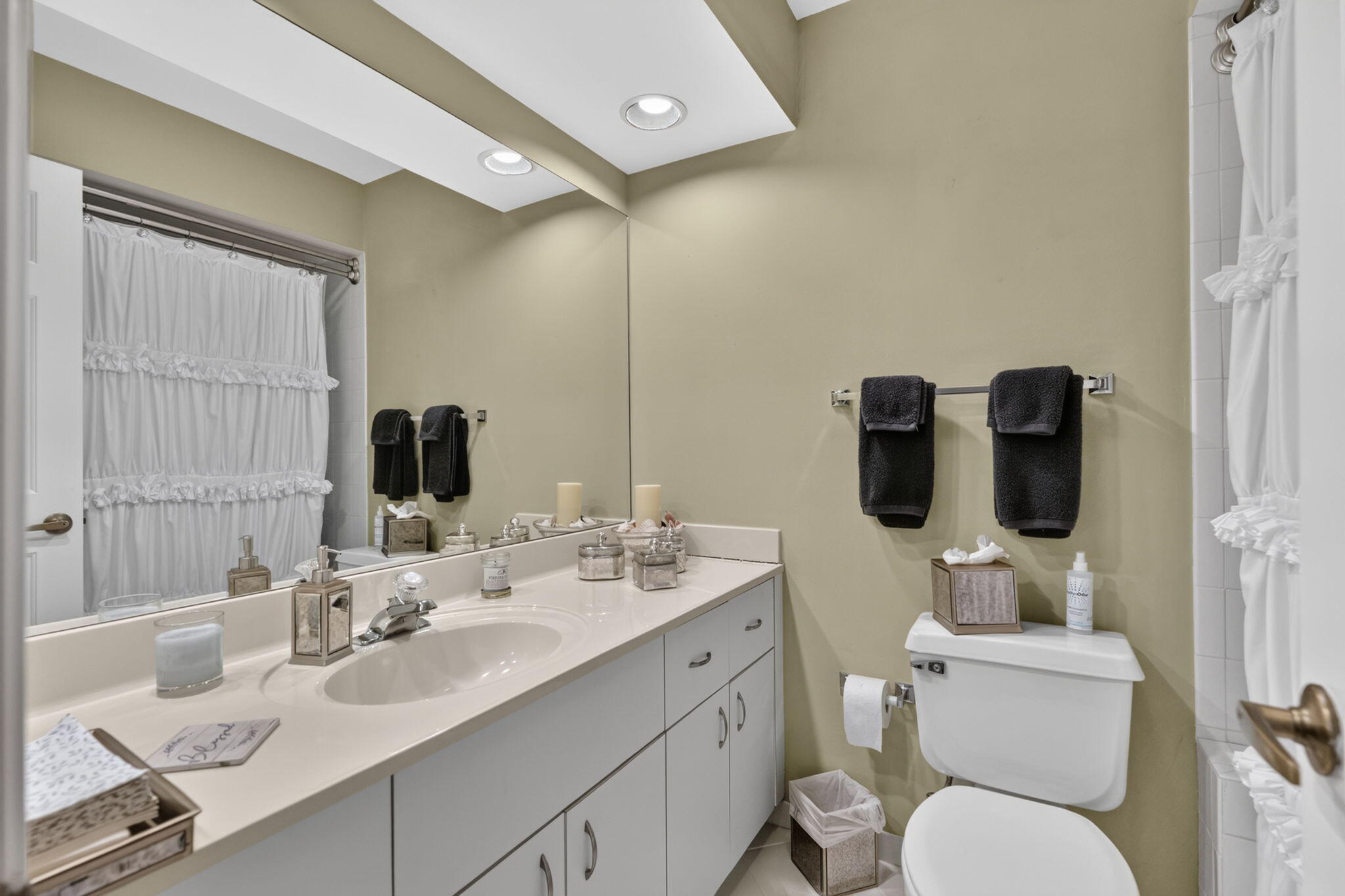 1401 OCEAN DUNES, Jupiter FL 33477