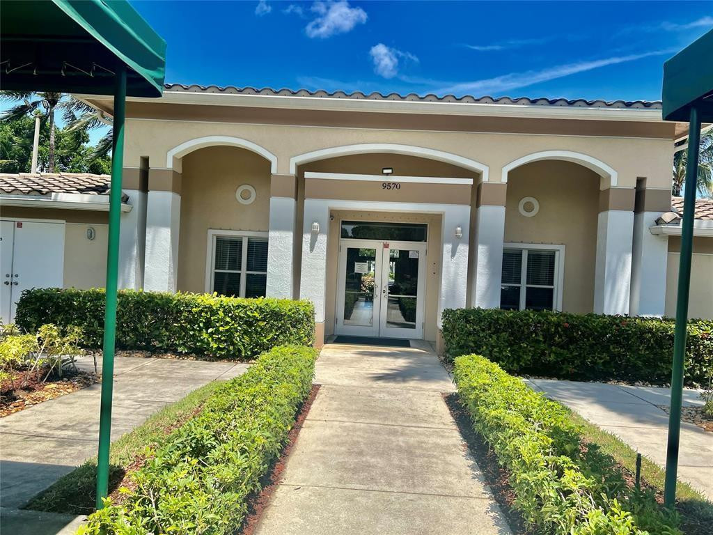 9587 WELDON #B204, Tamarac FL 33321